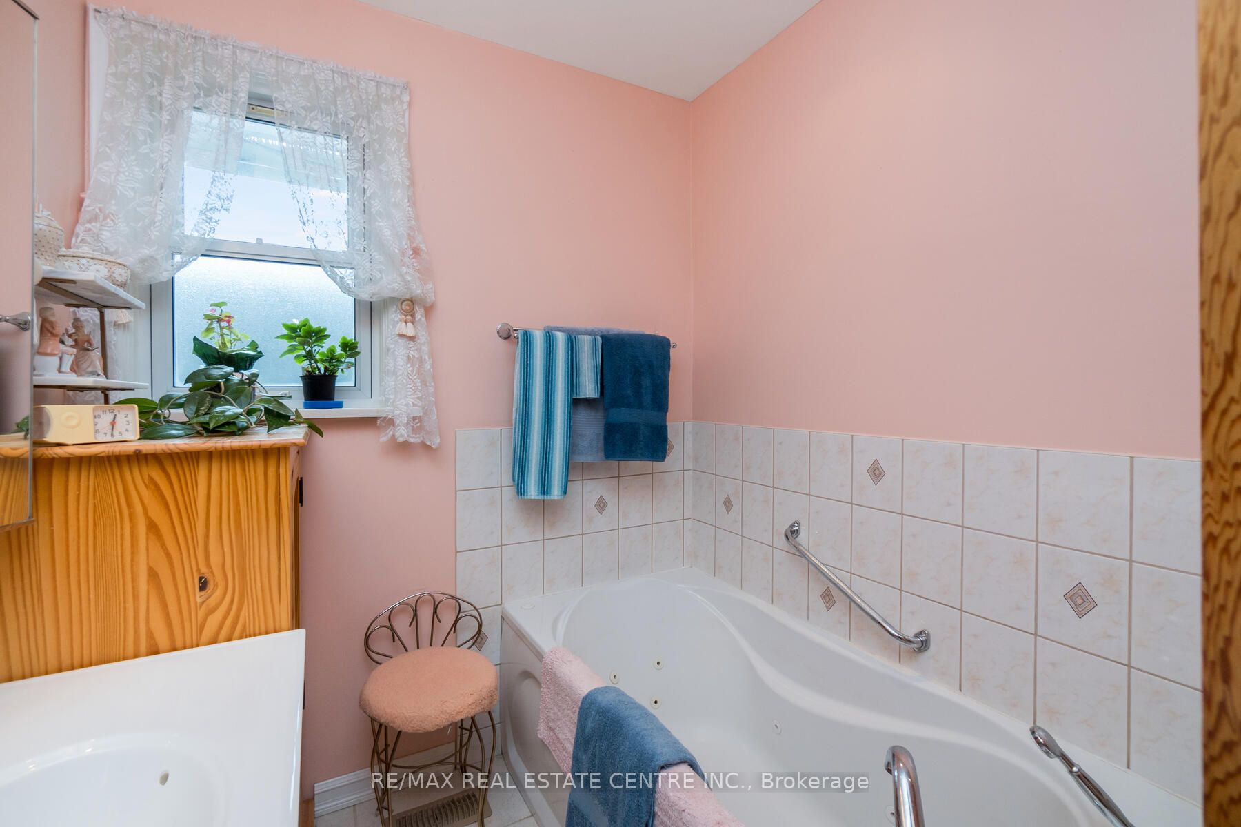 51 Hewson Cres