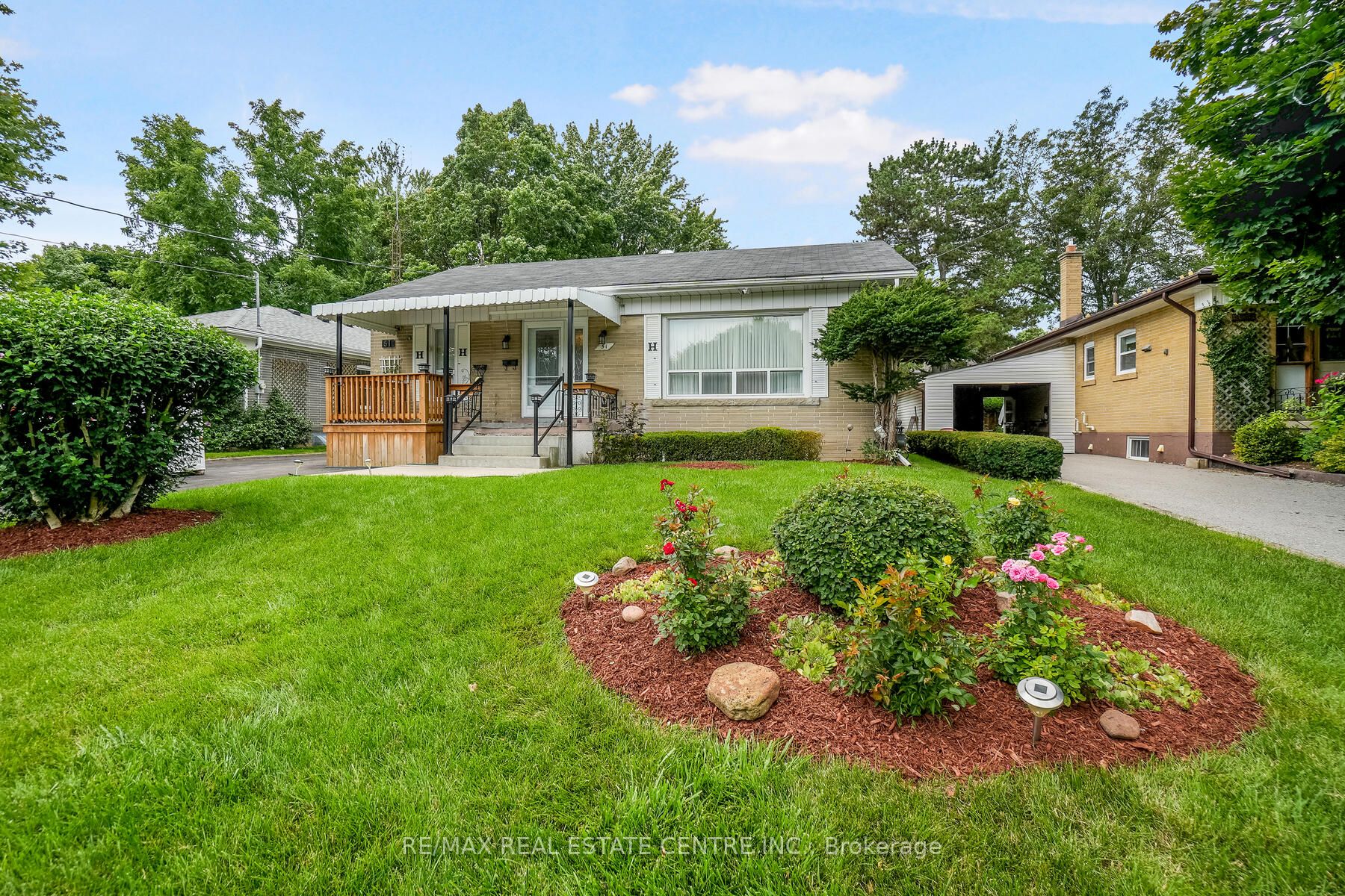 51 Hewson Cres