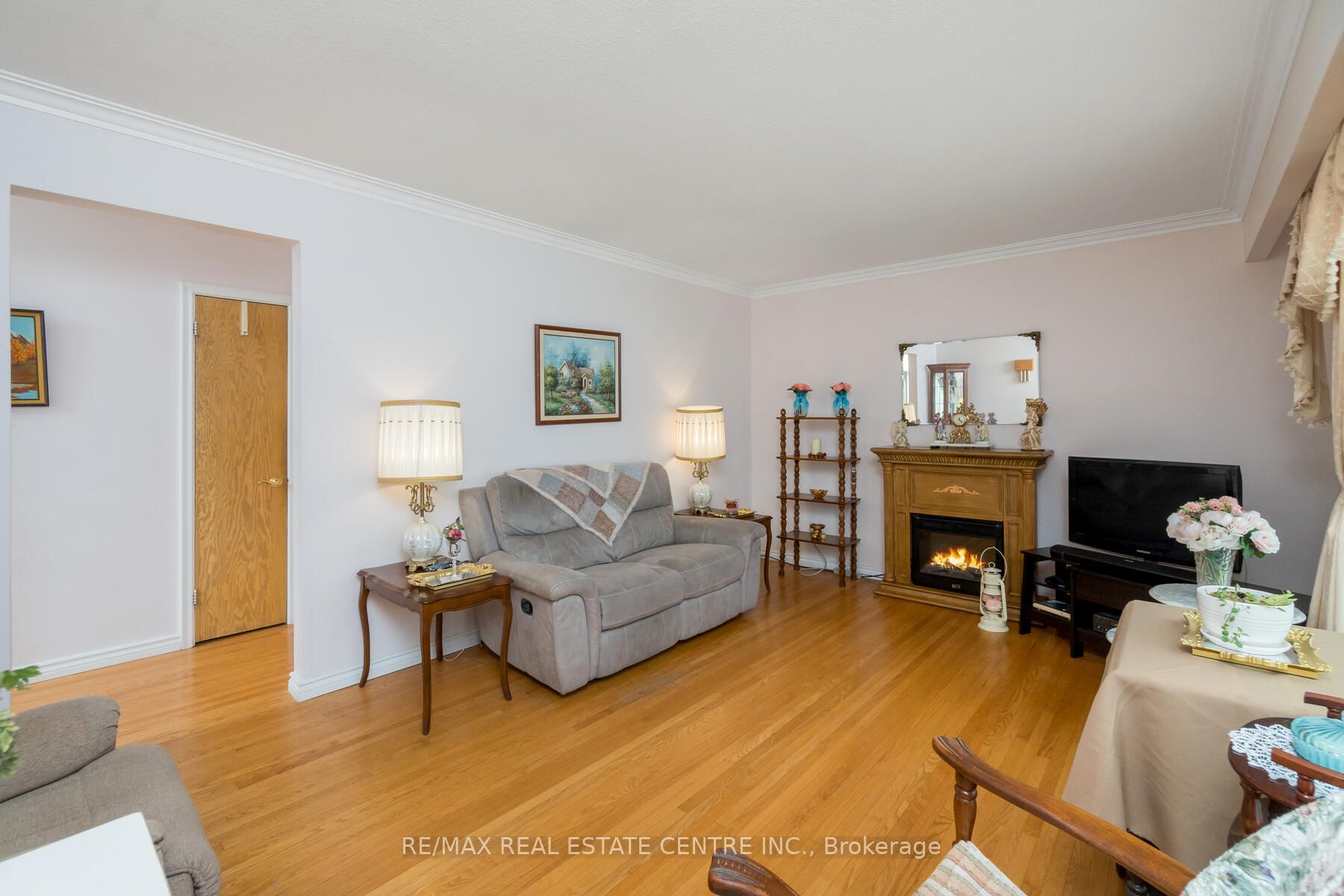 51 Hewson Cres