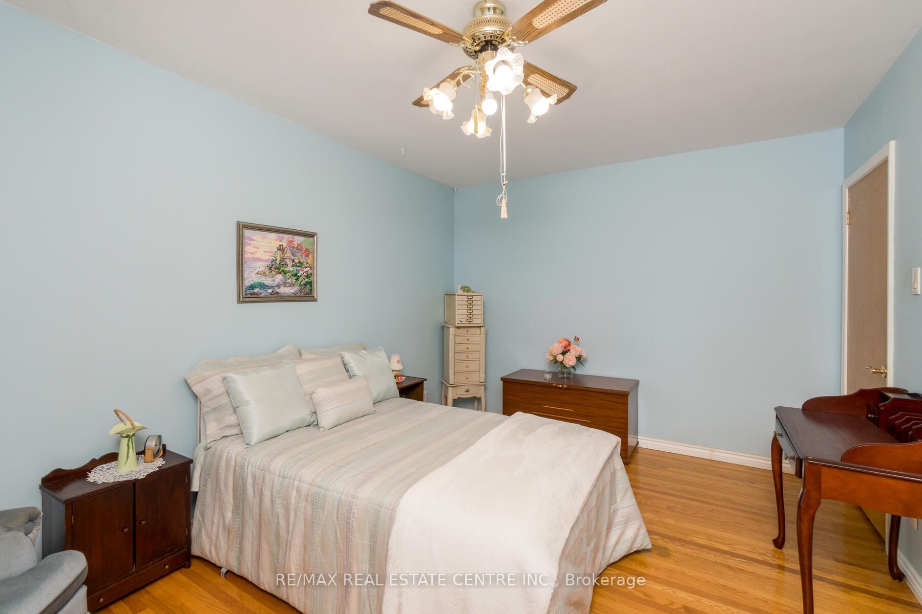 51 Hewson Cres