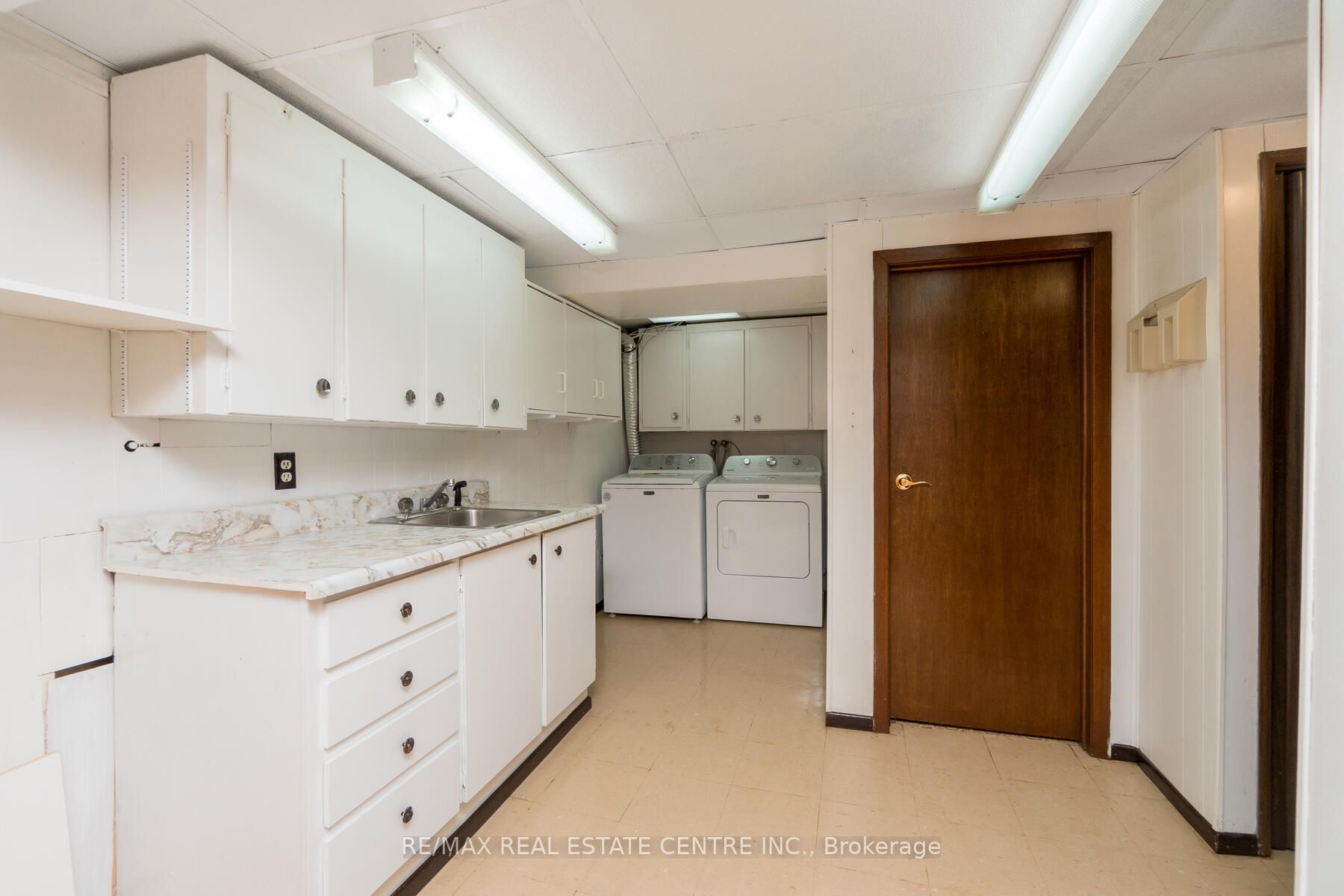 51 Hewson Cres