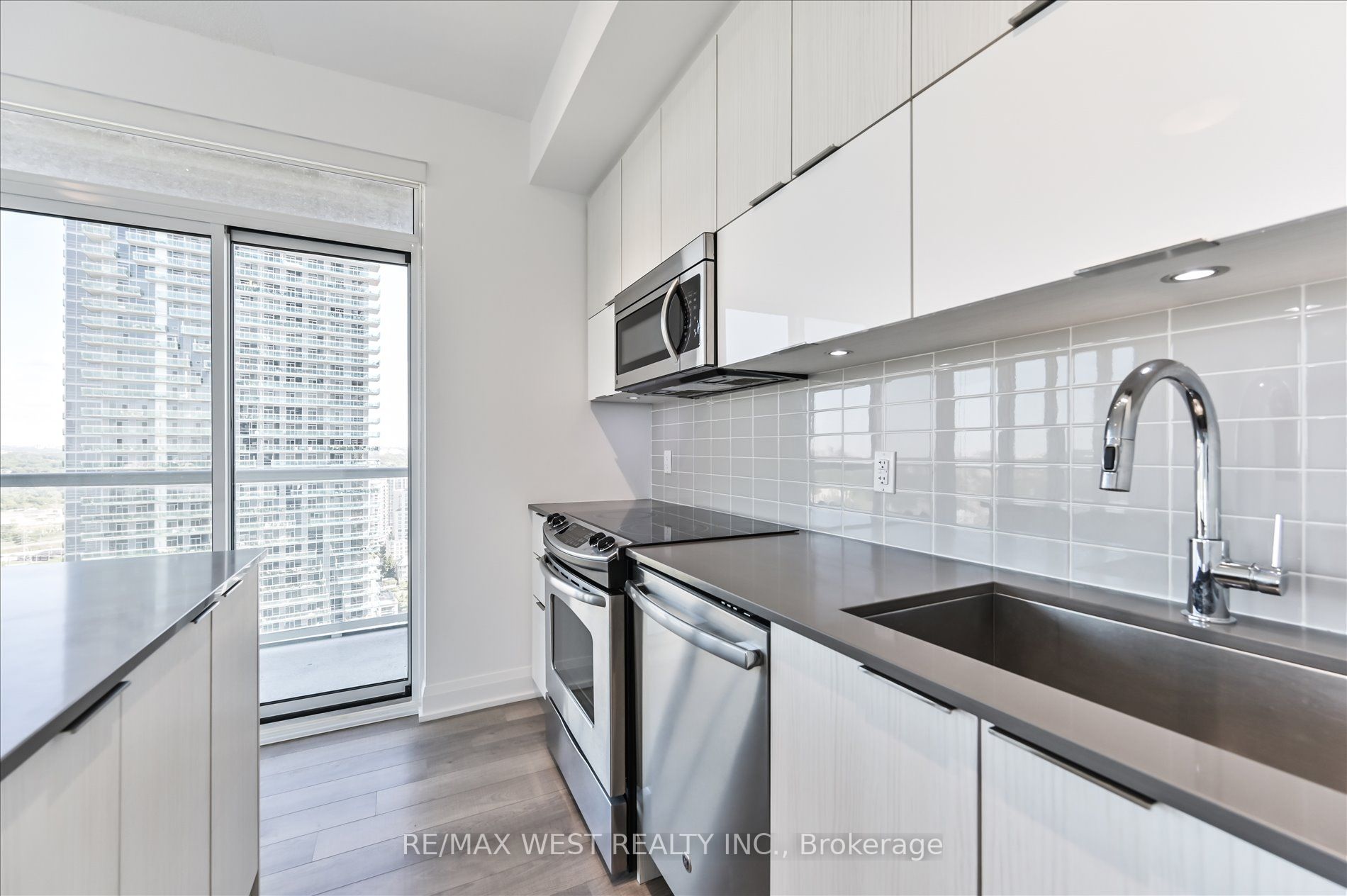 56 Annie Craig Drive Dr, #2608