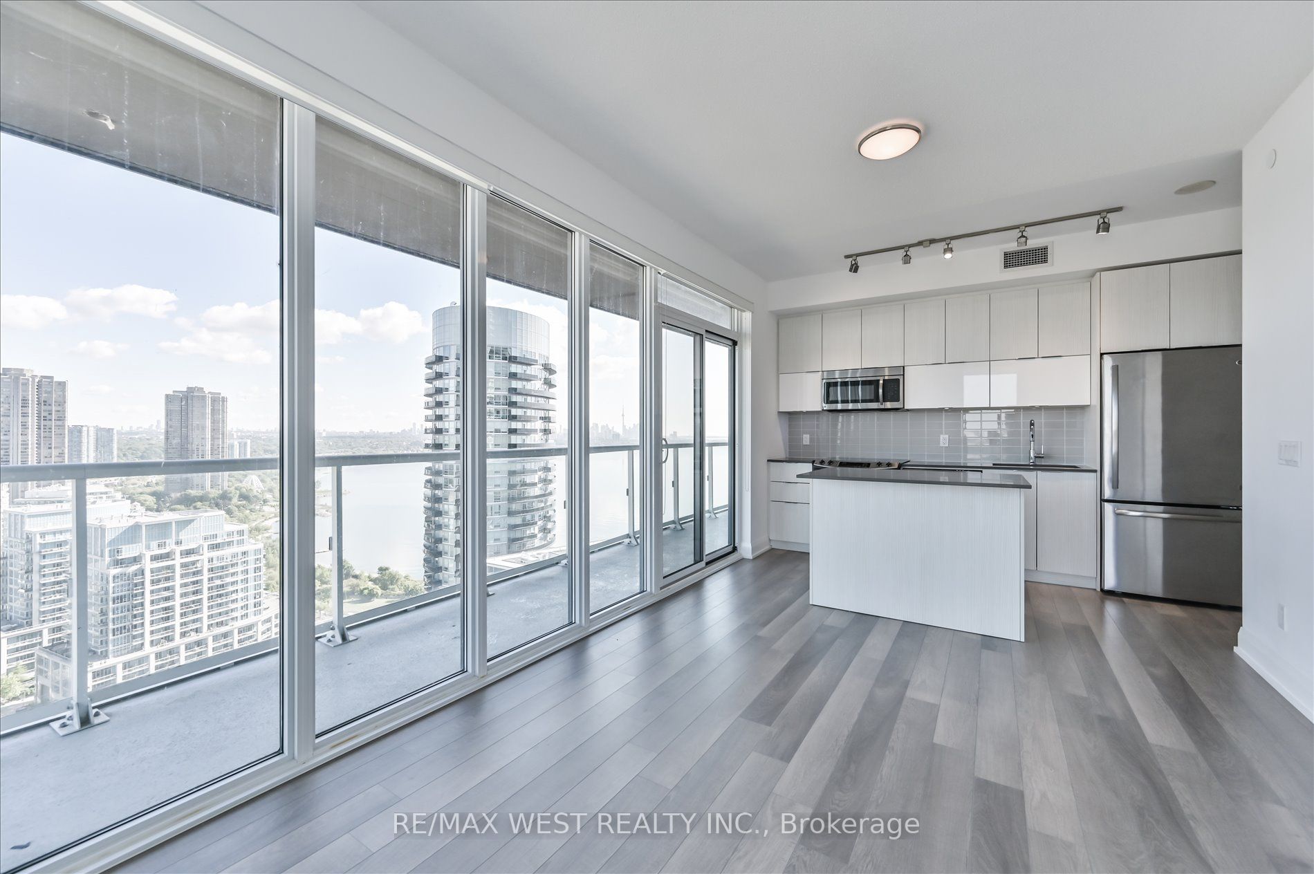 56 Annie Craig Drive Dr, #2608