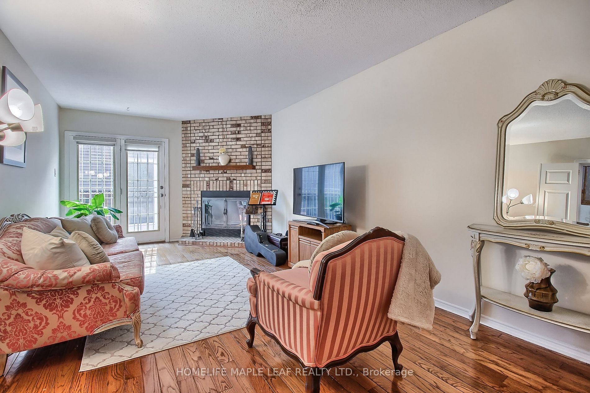 269 Murray St