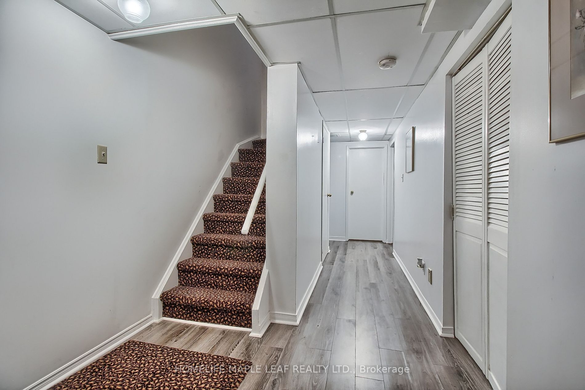 269 Murray St