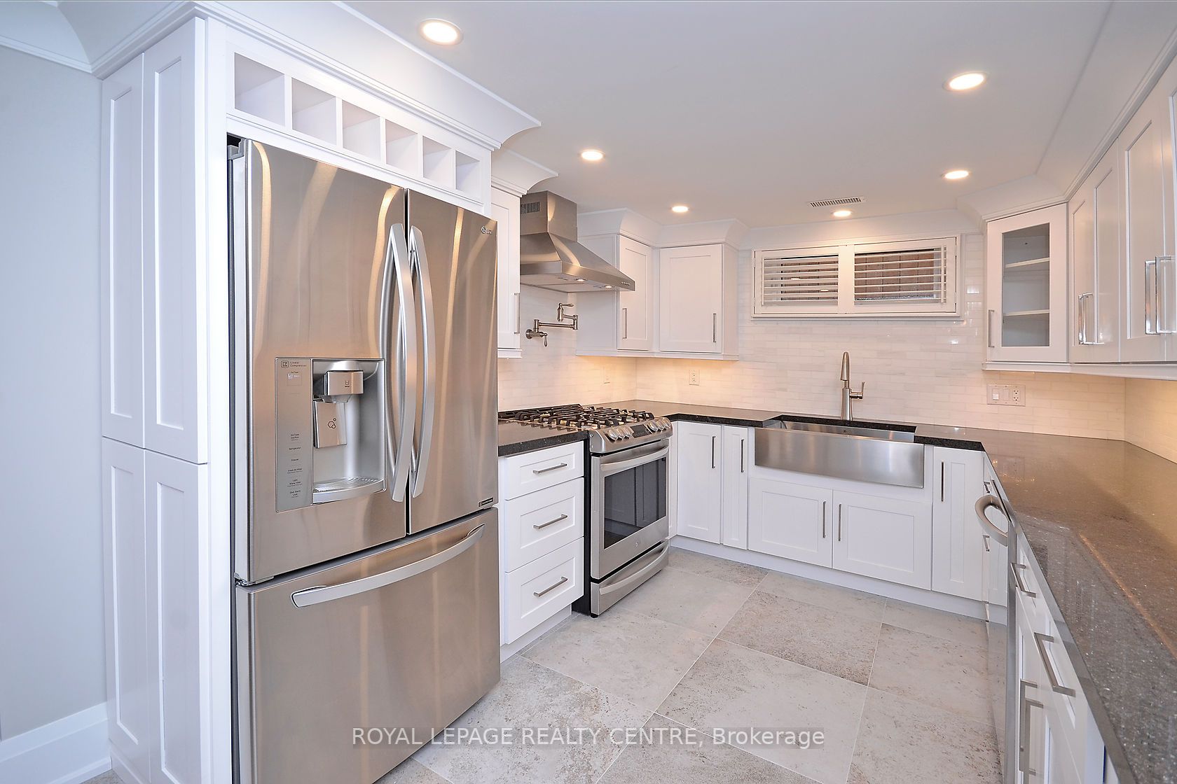 326 Slade Cres, #Lower