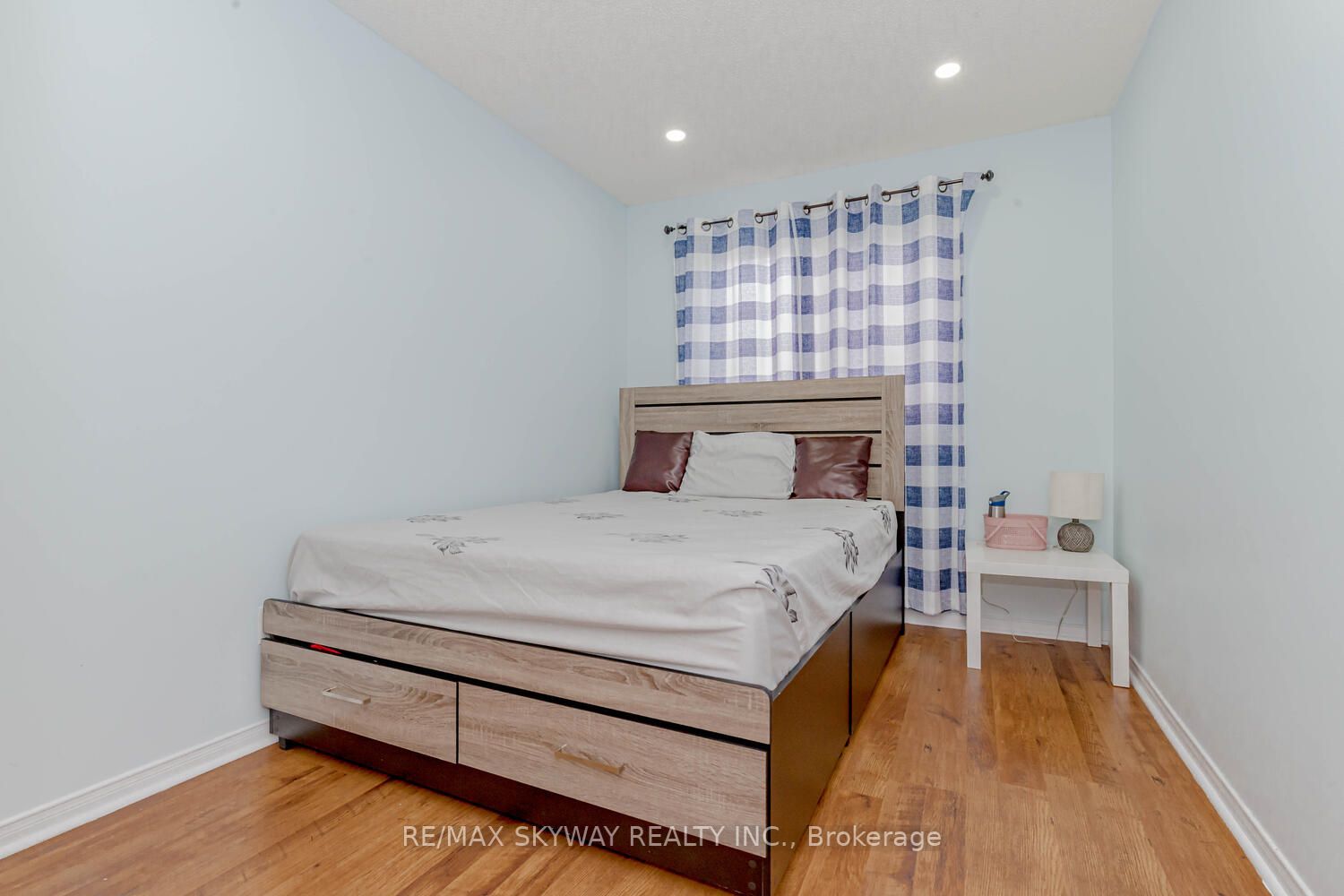 65 Brickyard Way, #7