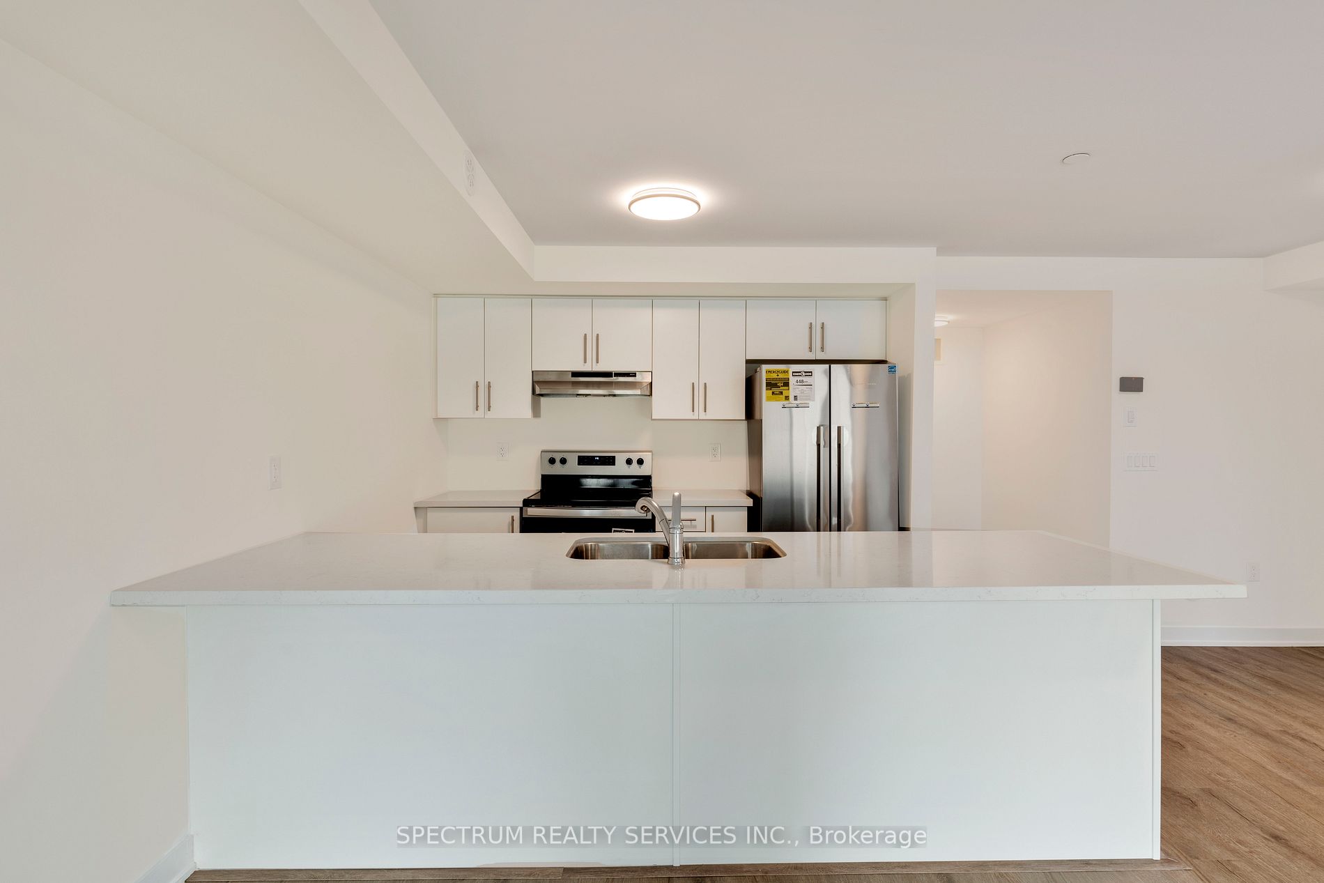 195 Veterans Dr, #5
