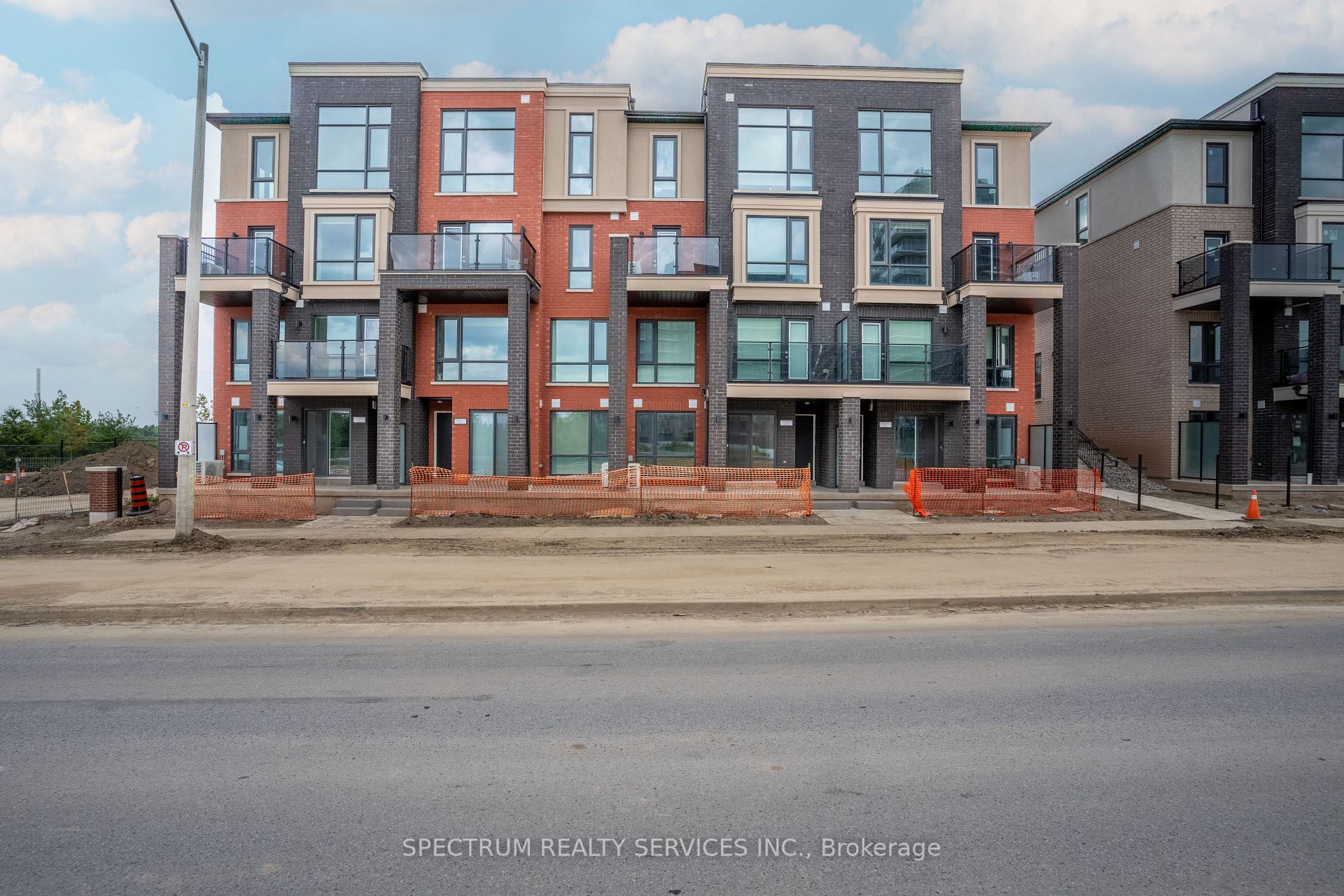 195 Veterans Dr, #5
