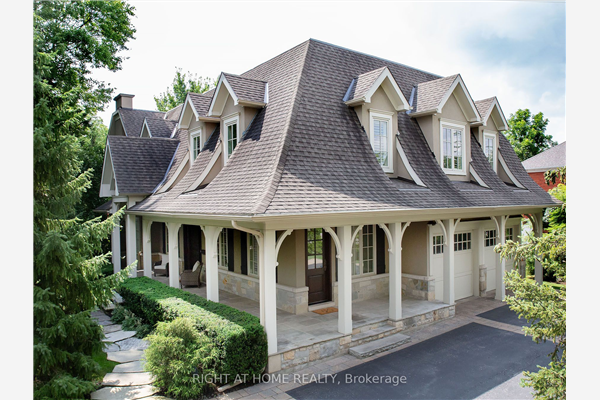 398 Lakeshore Rd W, Oakville
