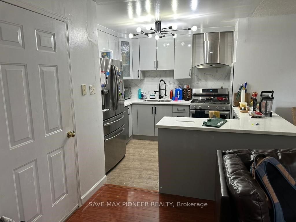 28 Gailwood Court, #(Upper)