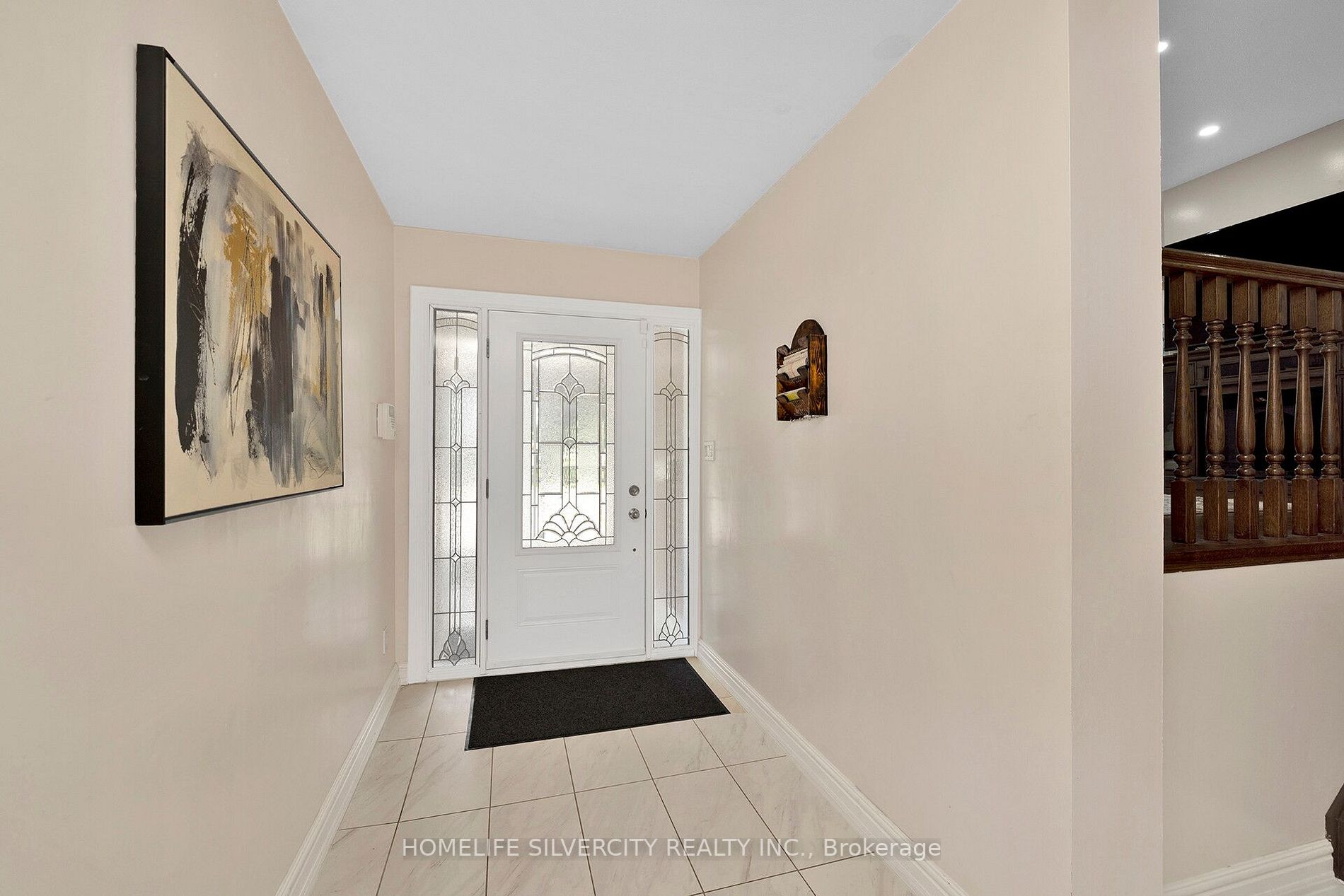 38 Inglewood Dr