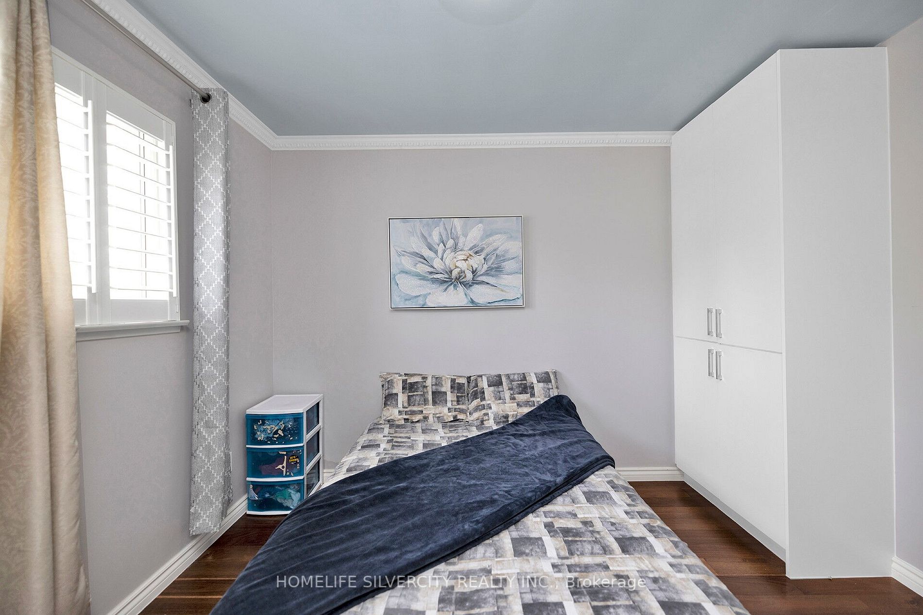 38 Inglewood Dr