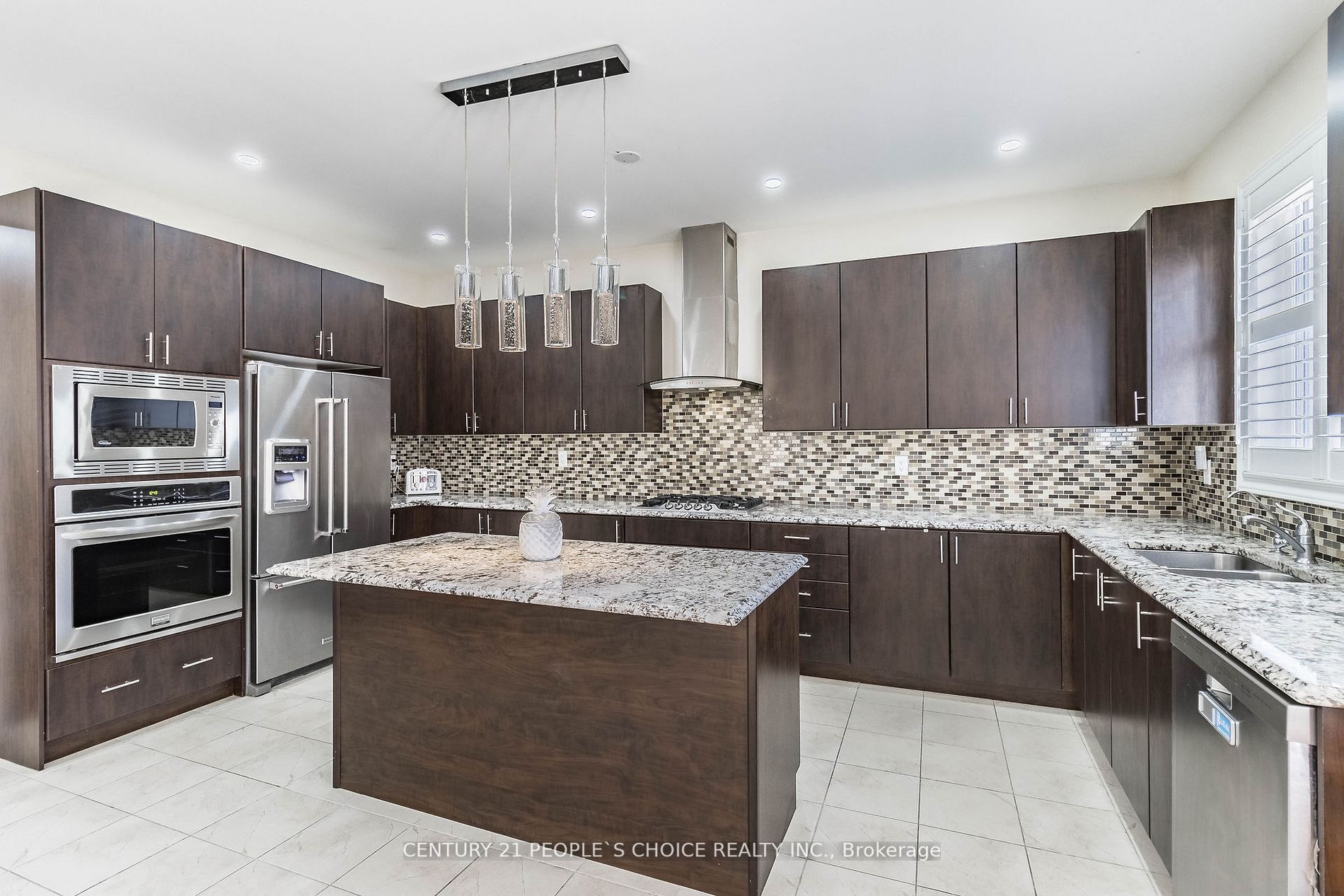 14 Watfive St