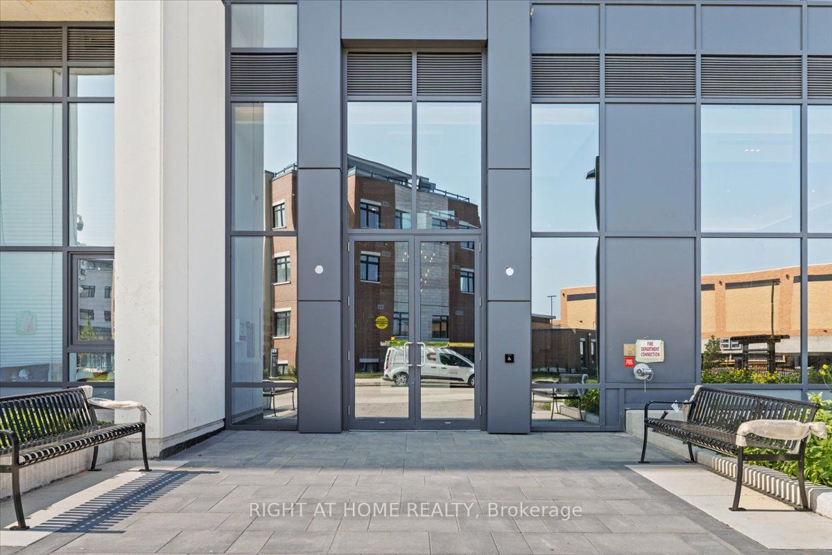 1063 Douglas Mccurdy Comm Circ, #1201