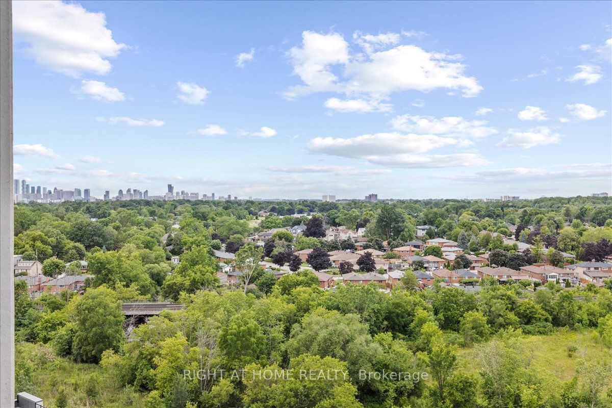 1063 Douglas Mccurdy Comm Circ, #1201