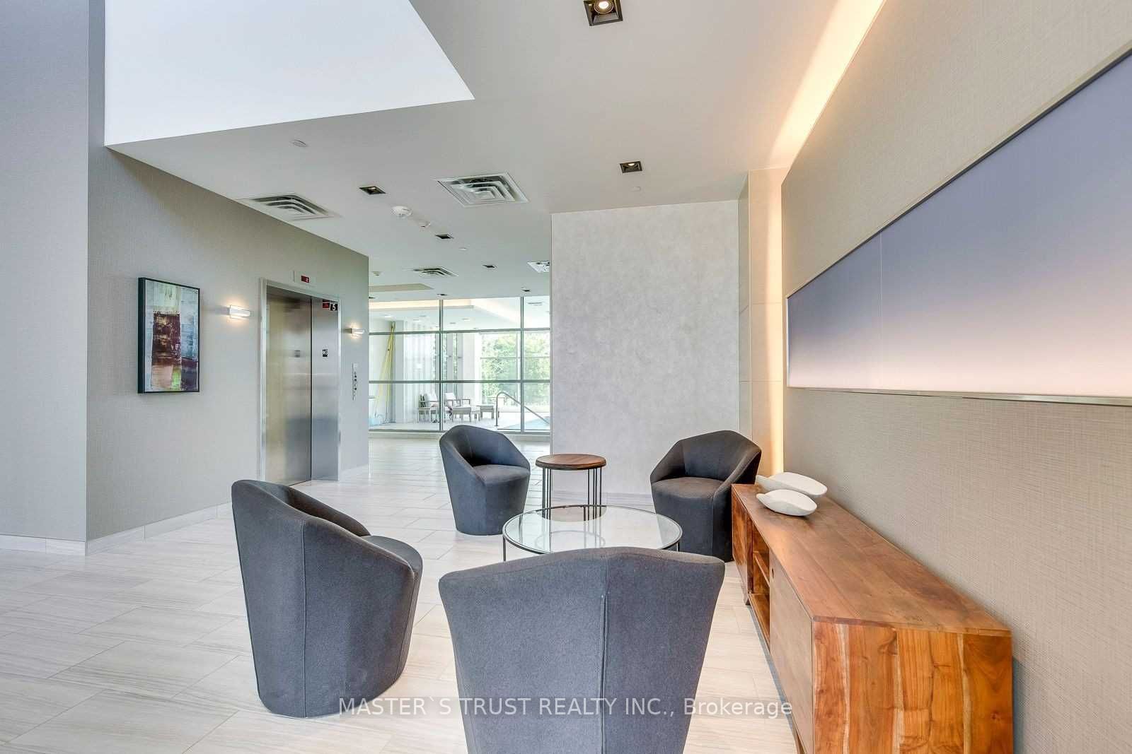 4699 Glen Erin Dr, #107