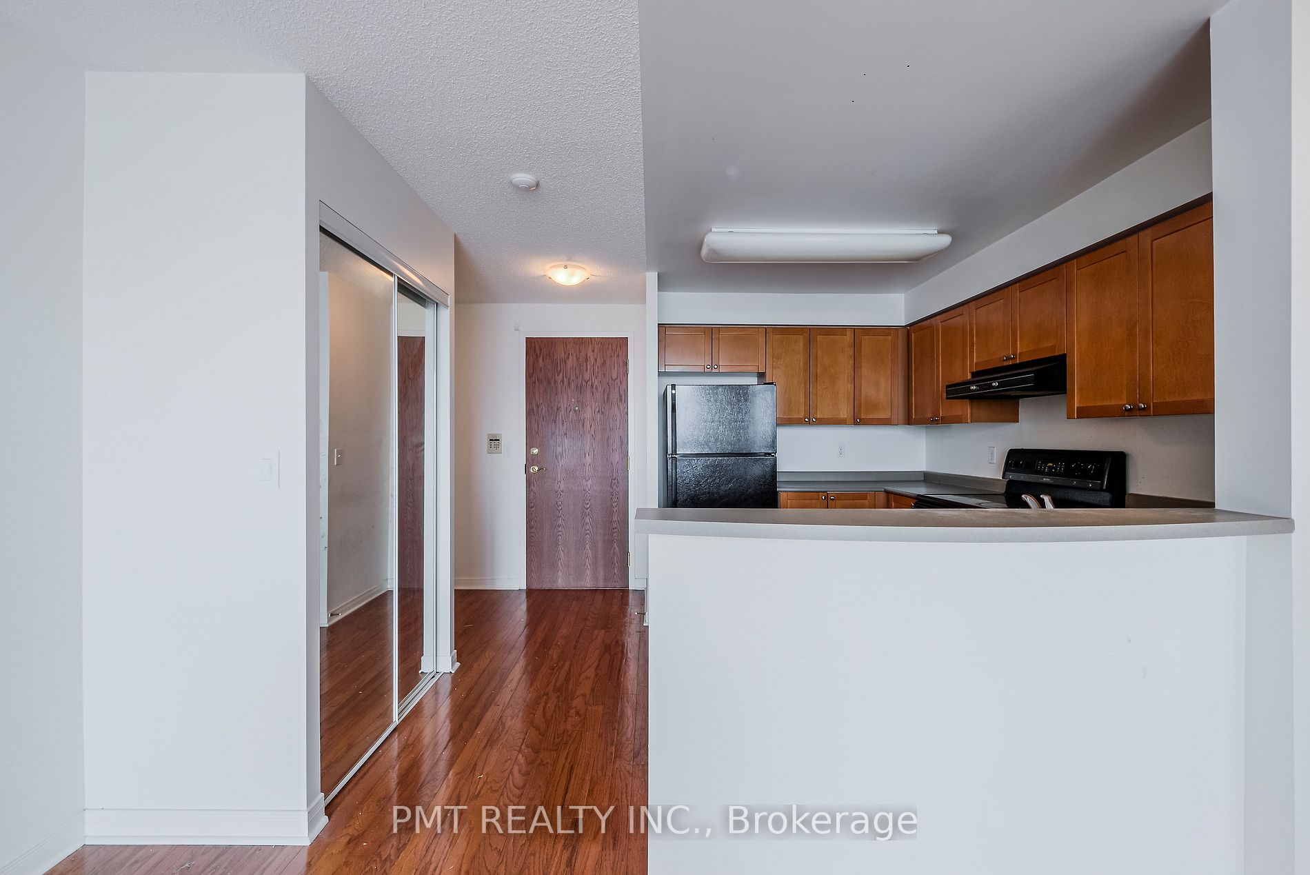 2545 Erin Centre Blvd, #Ph 2