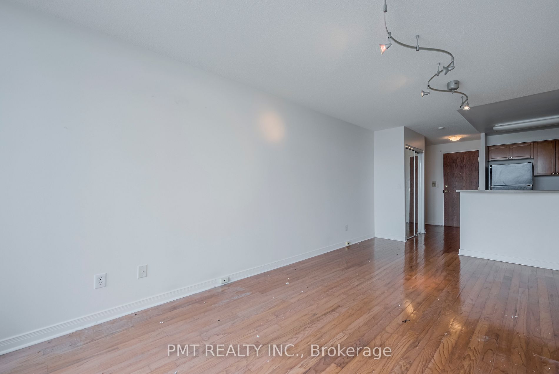 2545 Erin Centre Blvd, #Ph 2