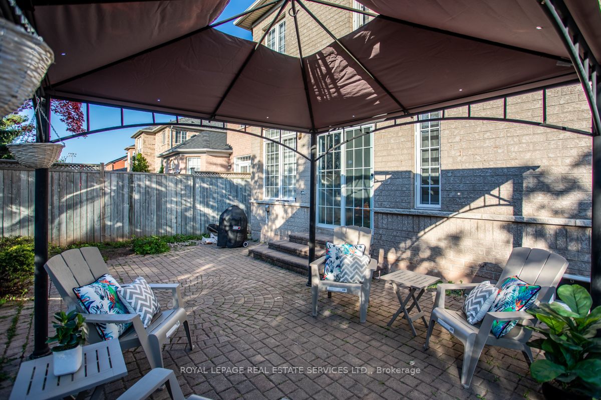 2437 West Ham Rd W