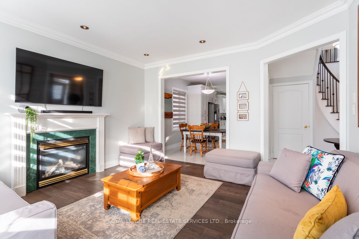 2437 West Ham Rd W