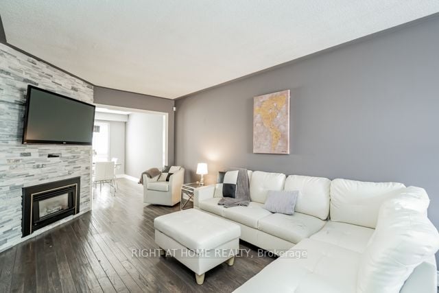 22 Hartnell Sq, #65