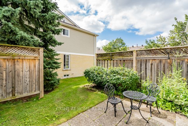 22 Hartnell Sq, #65