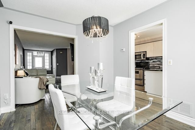 22 Hartnell Sq, #65
