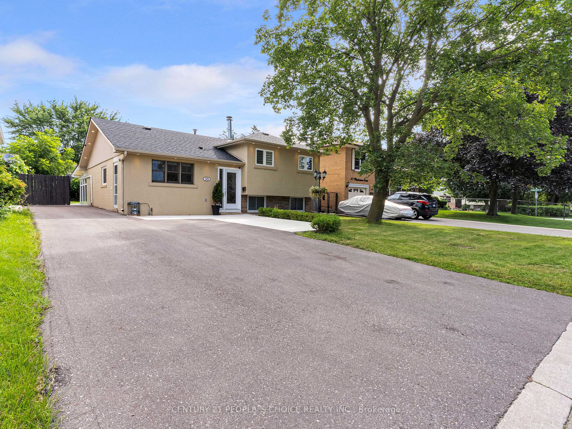55 Windermere Crt