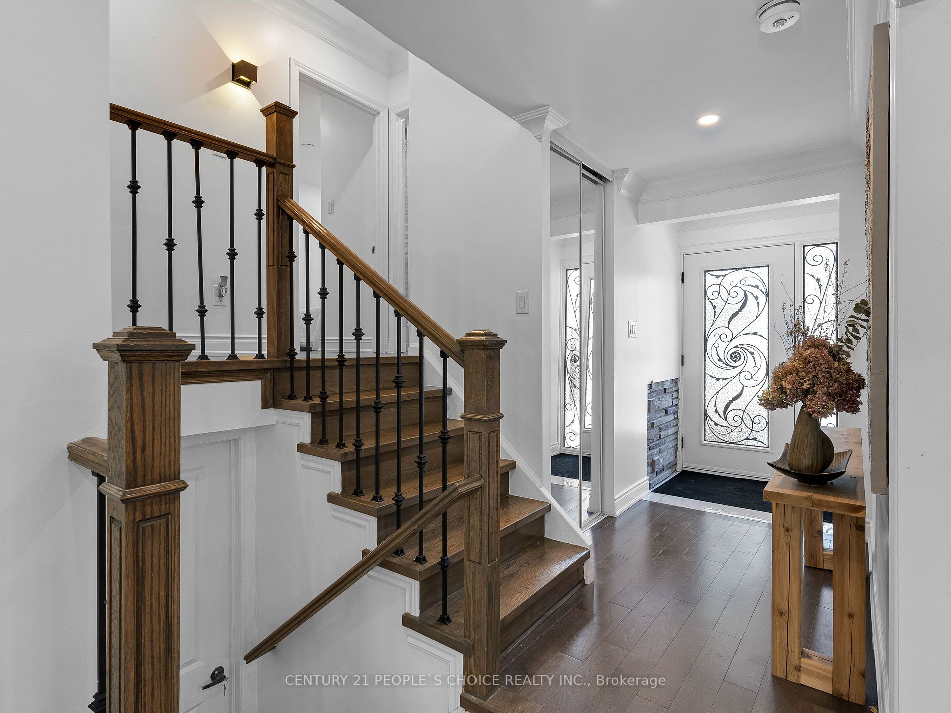 55 Windermere Crt