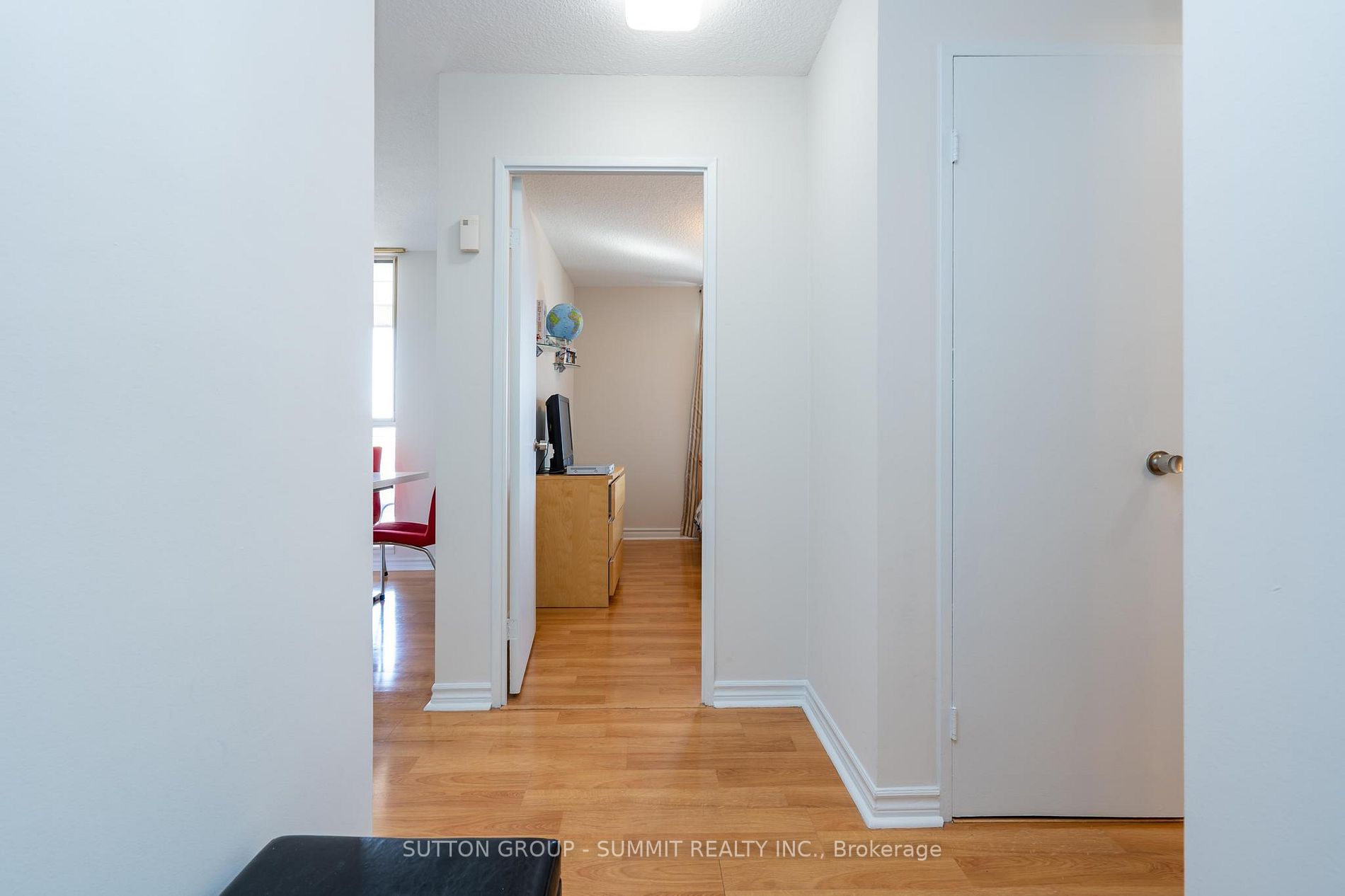 1300 Mississauga Valley Blvd, #1405
