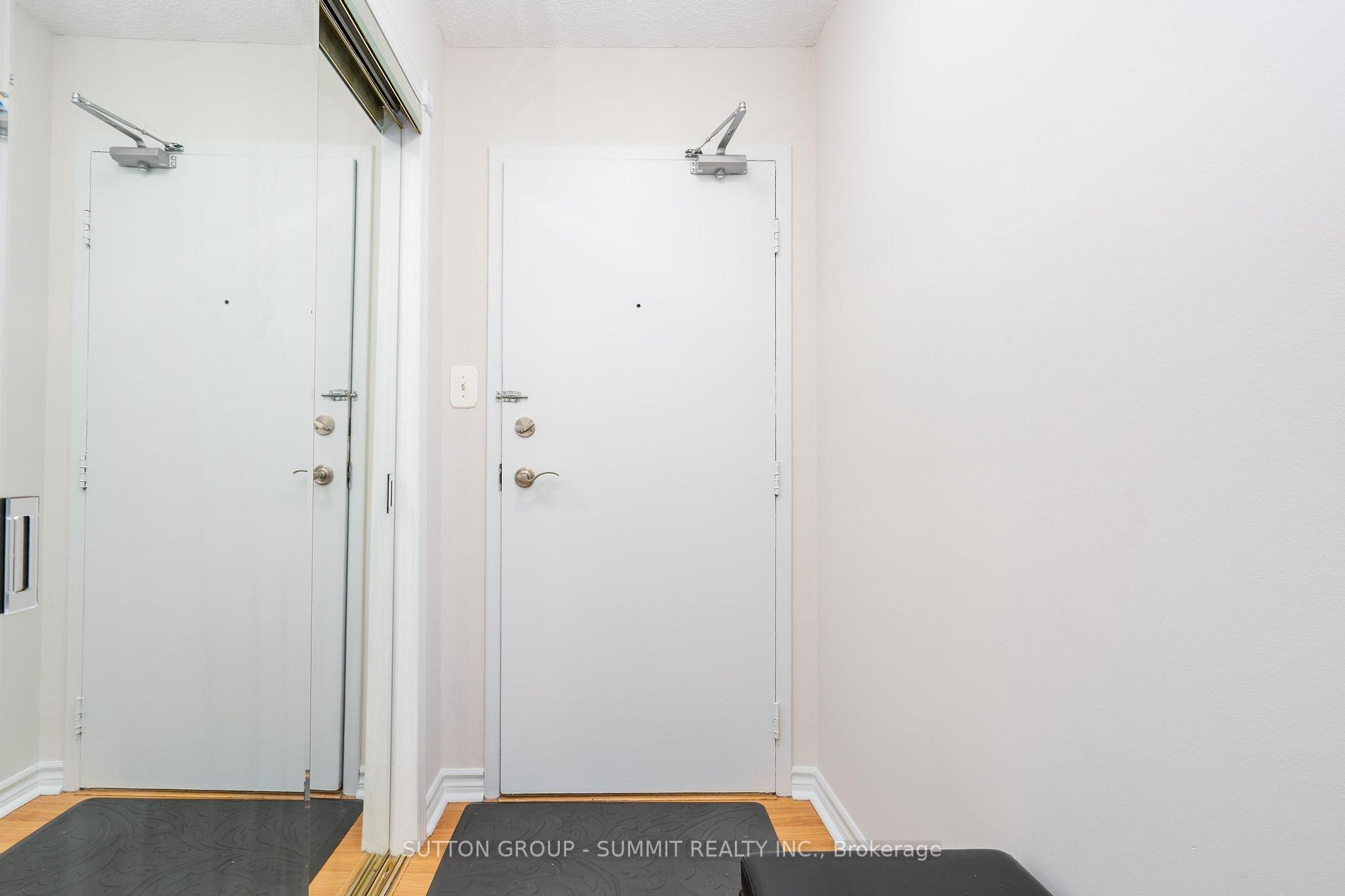 1300 Mississauga Valley Blvd, #1405