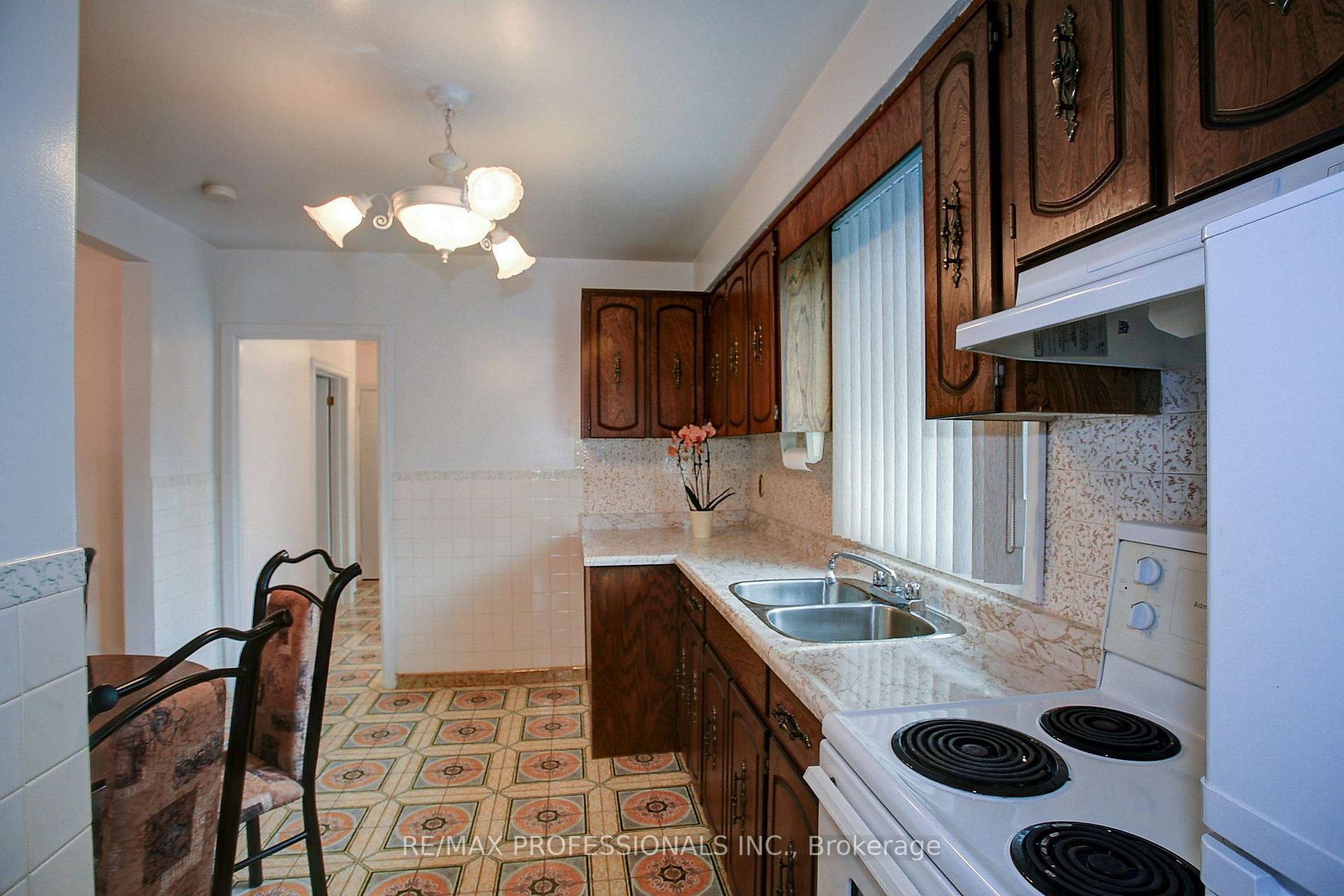 429 Lanor Ave