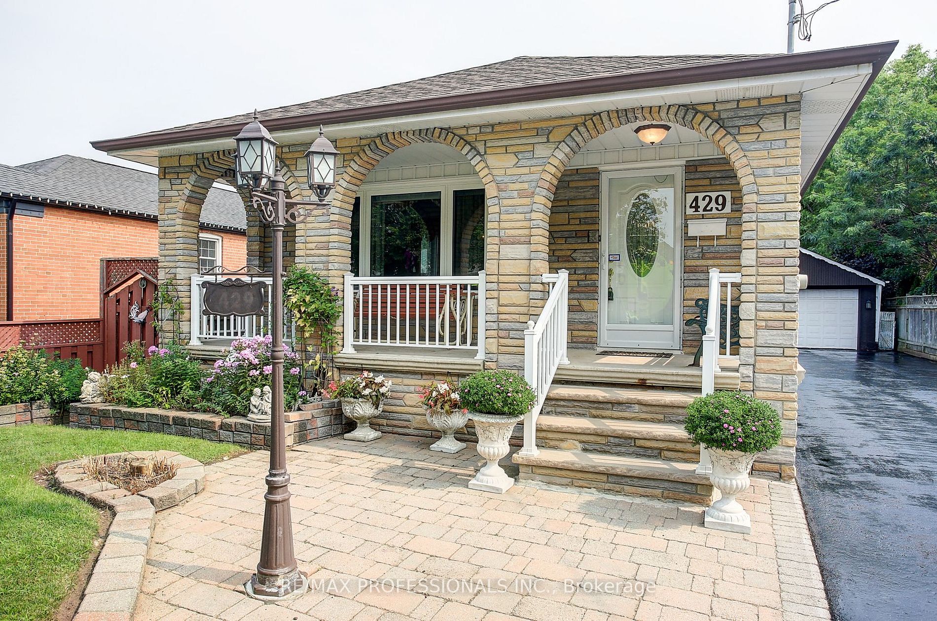 429 Lanor Ave