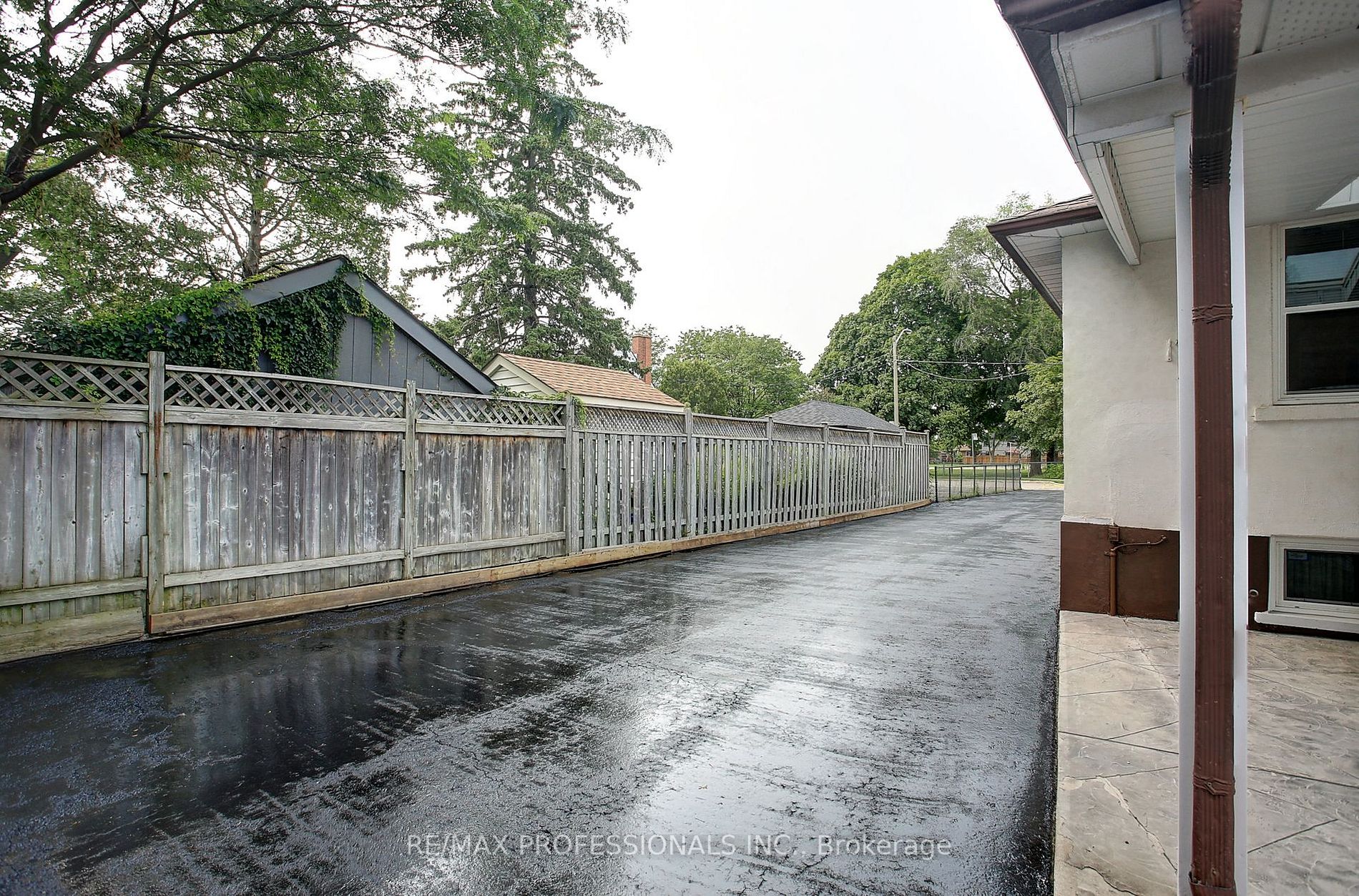 429 Lanor Ave