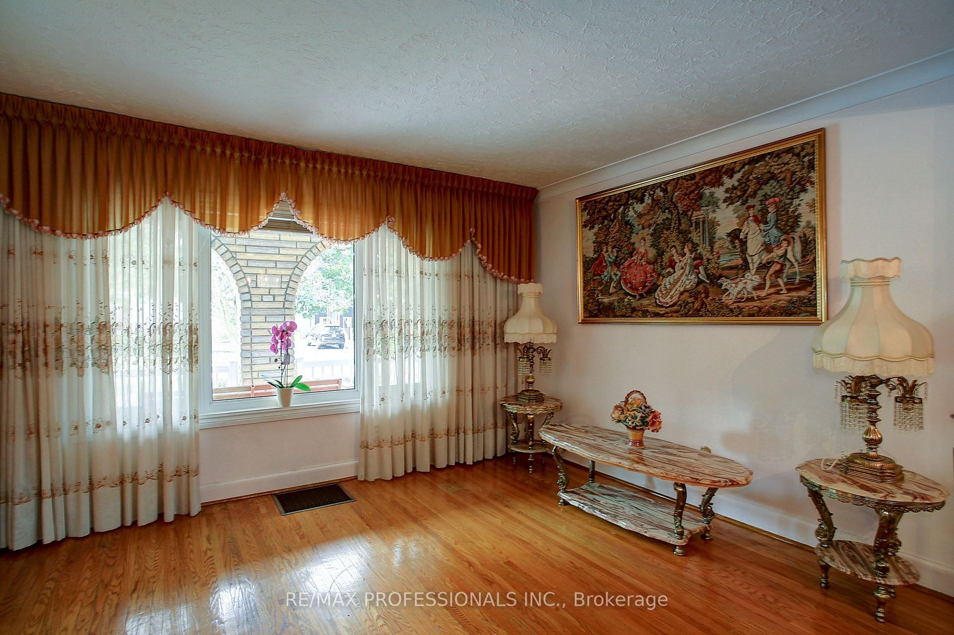 429 Lanor Ave