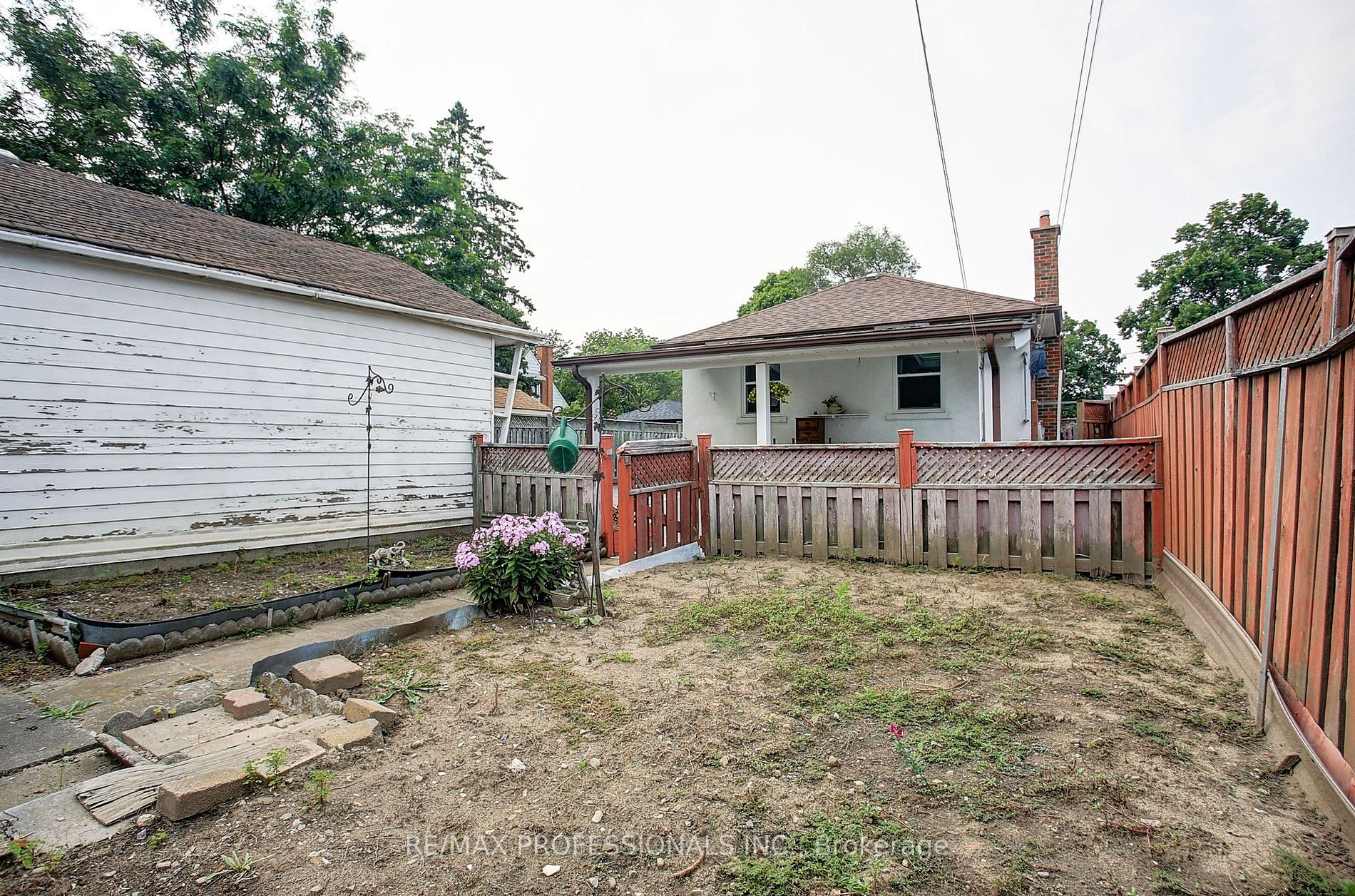429 Lanor Ave