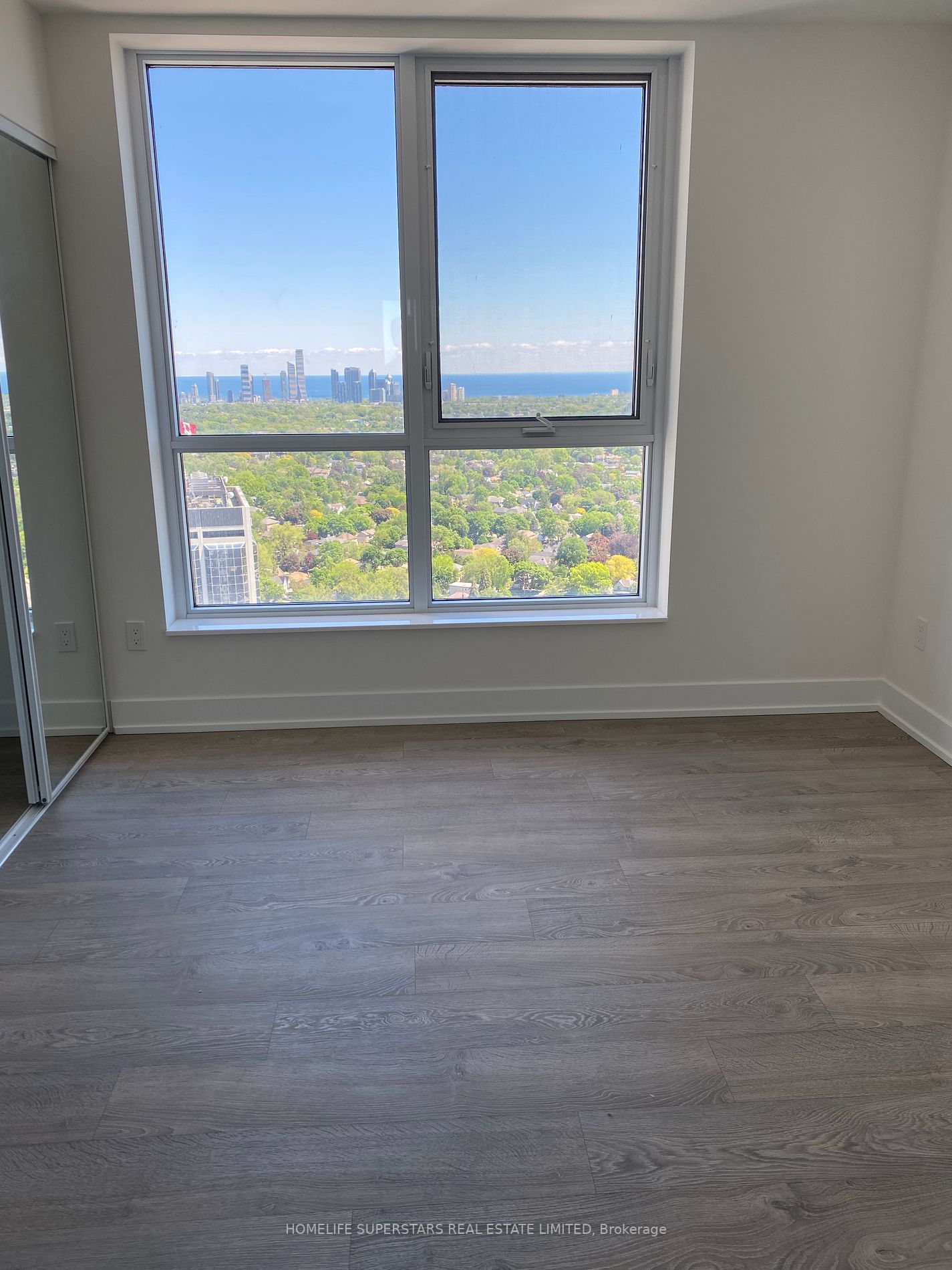 7 Mabelle Ave, #3608