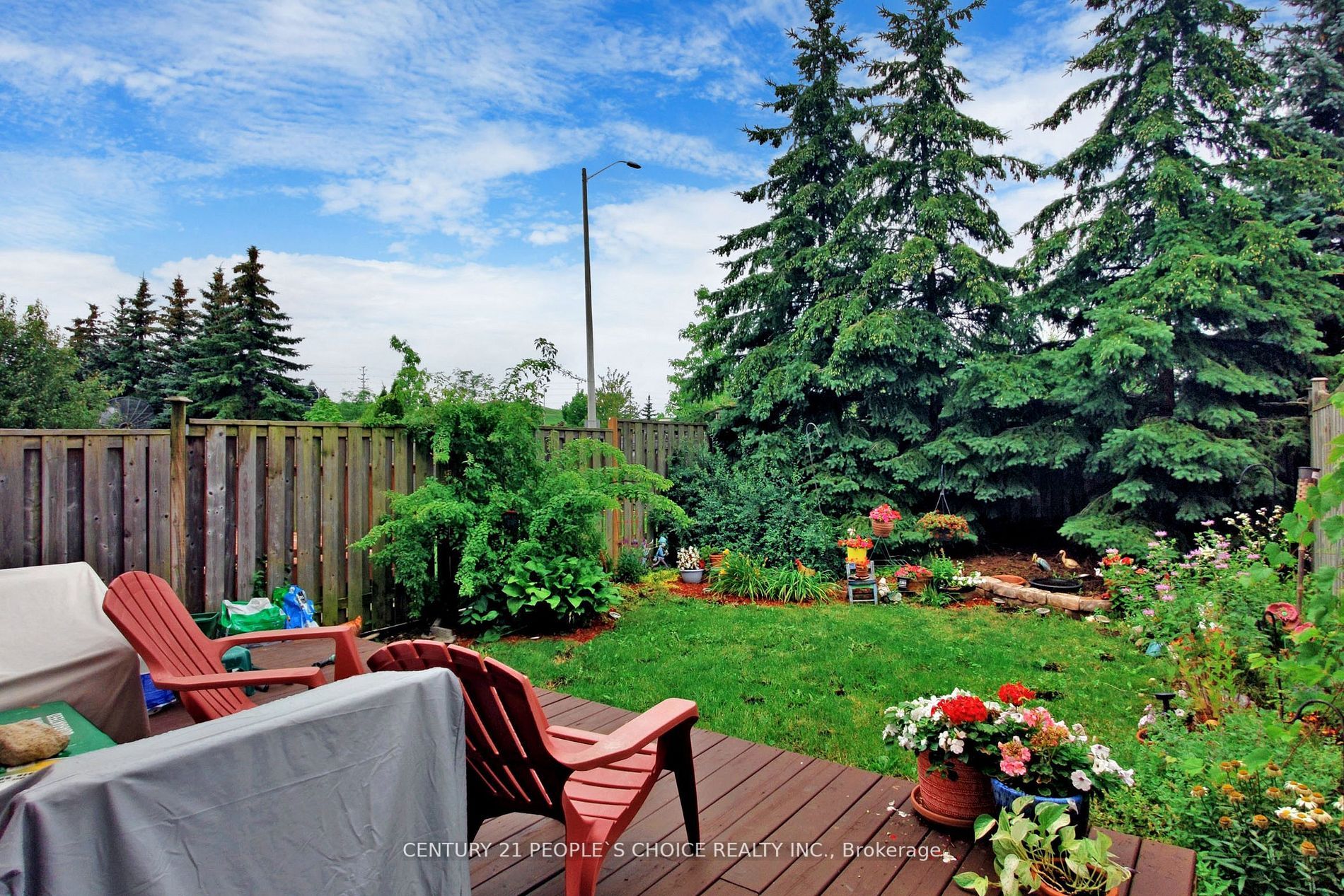 920 Ledbury Crescent