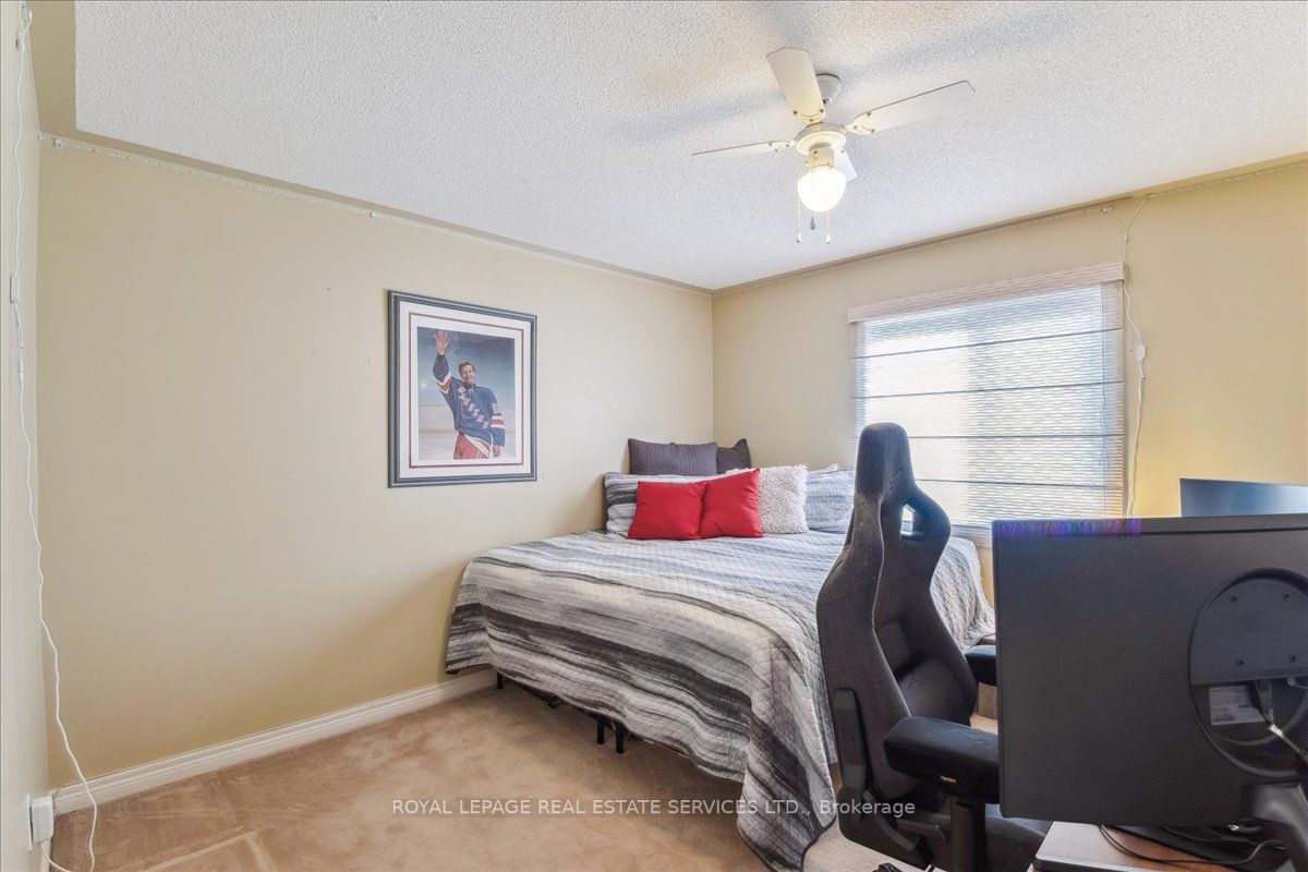 7434 Glamorgan Way