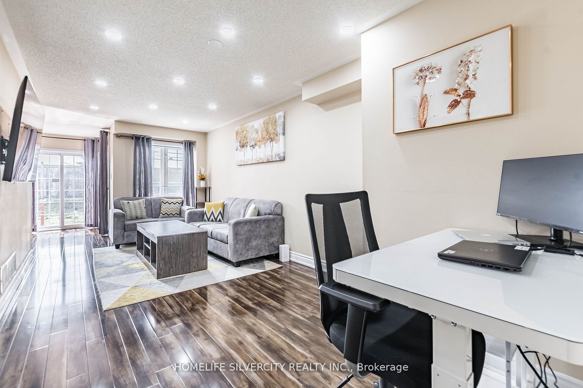 100 Monaco Crt