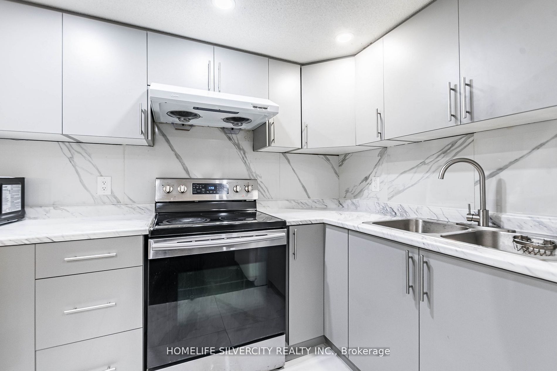 100 Monaco Crt
