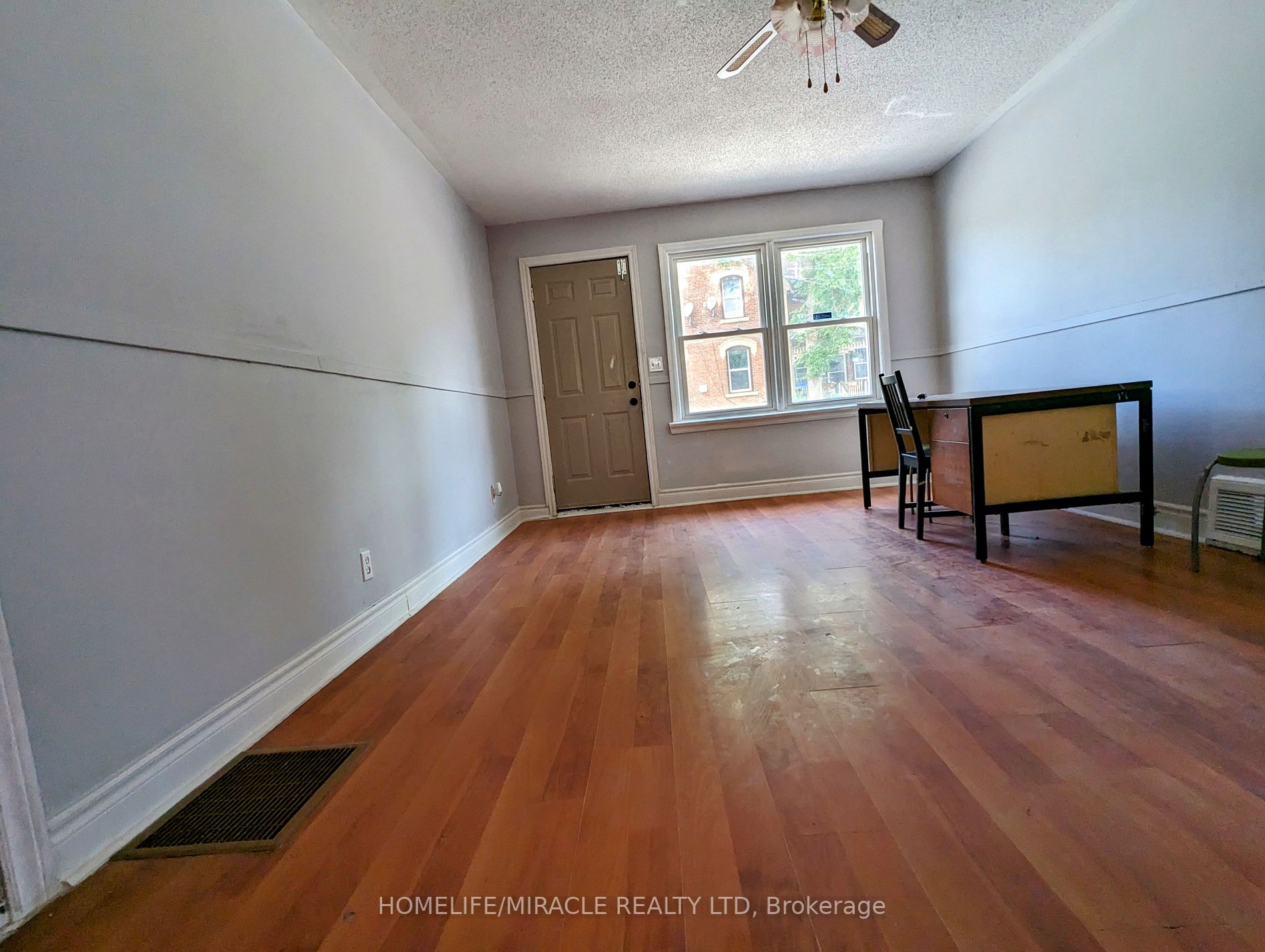 45 Main Street N