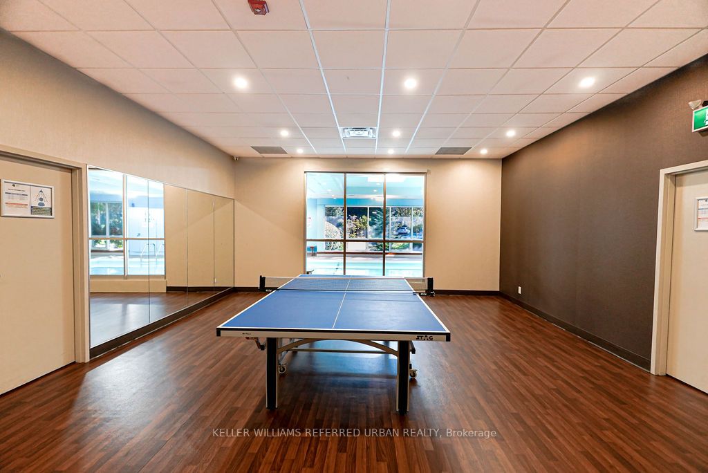 812 Burnhamthorpe Rd, #Ph04