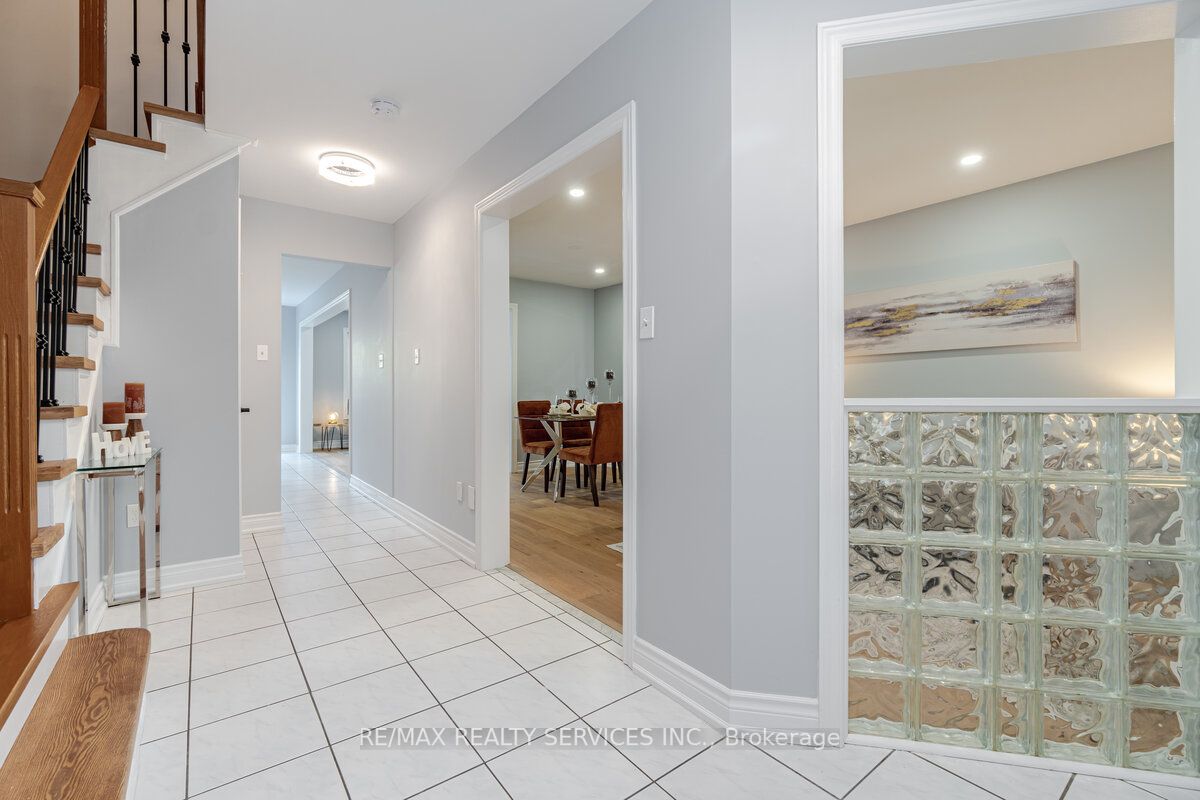7031 Graydon Court
