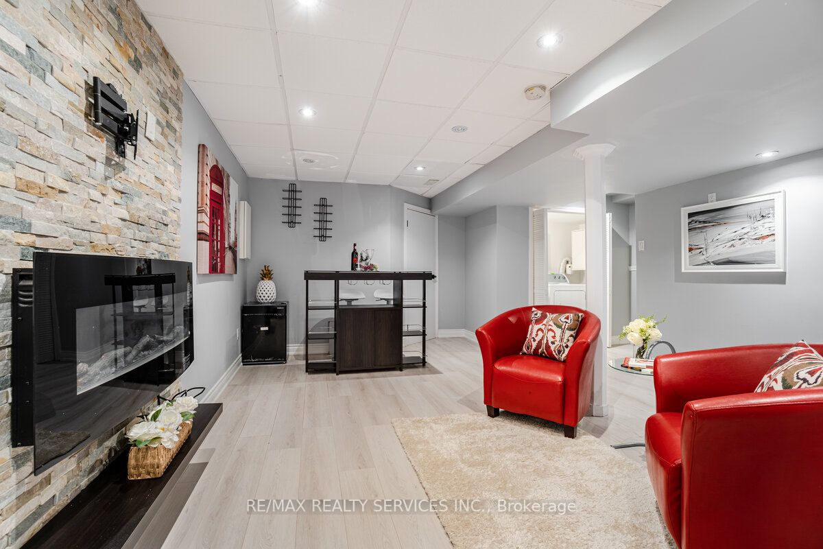 7031 Graydon Court