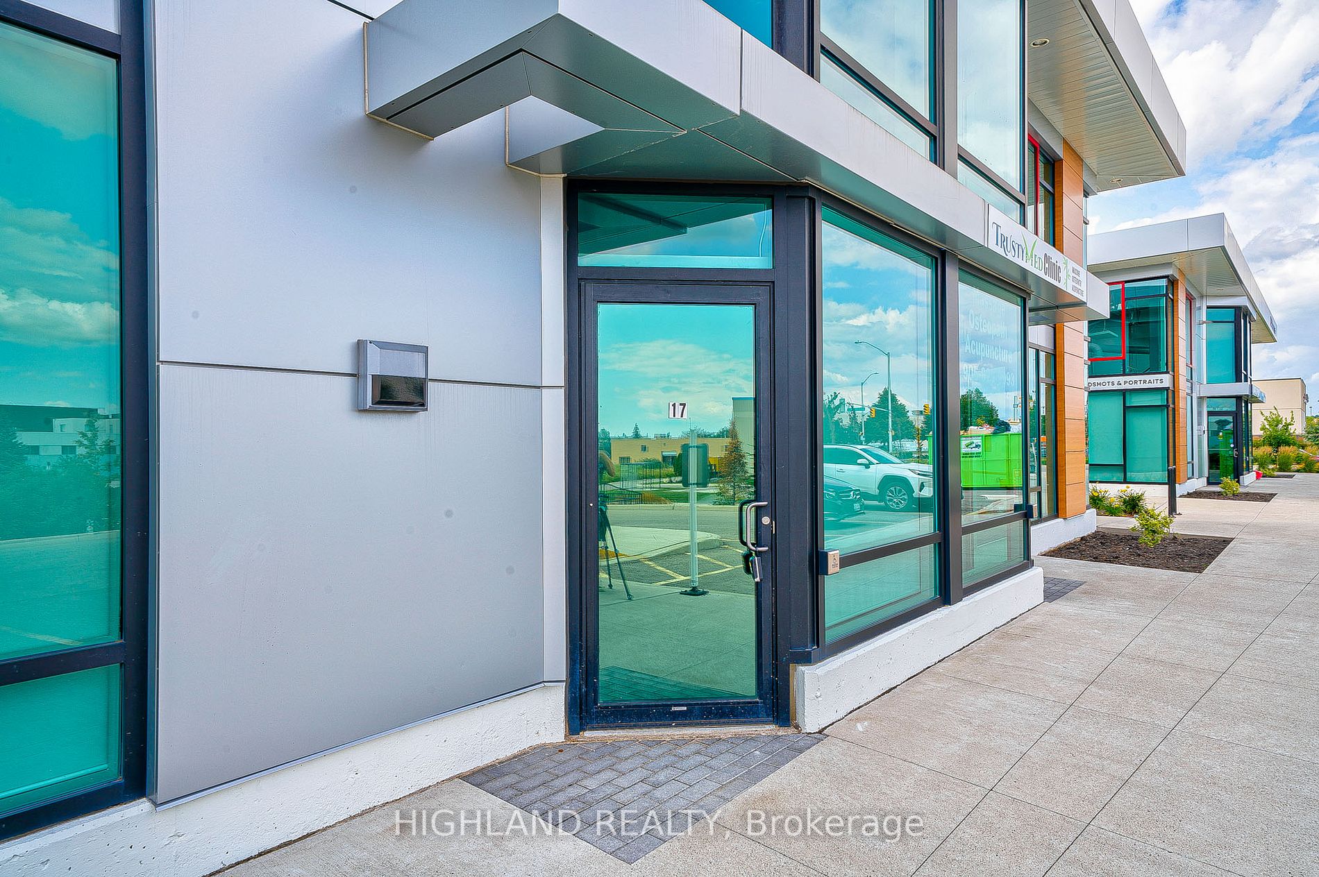 2578 Bristol Circ, #17