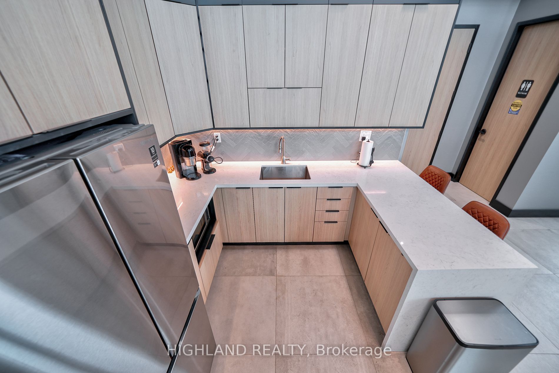 2578 Bristol Circ, #17