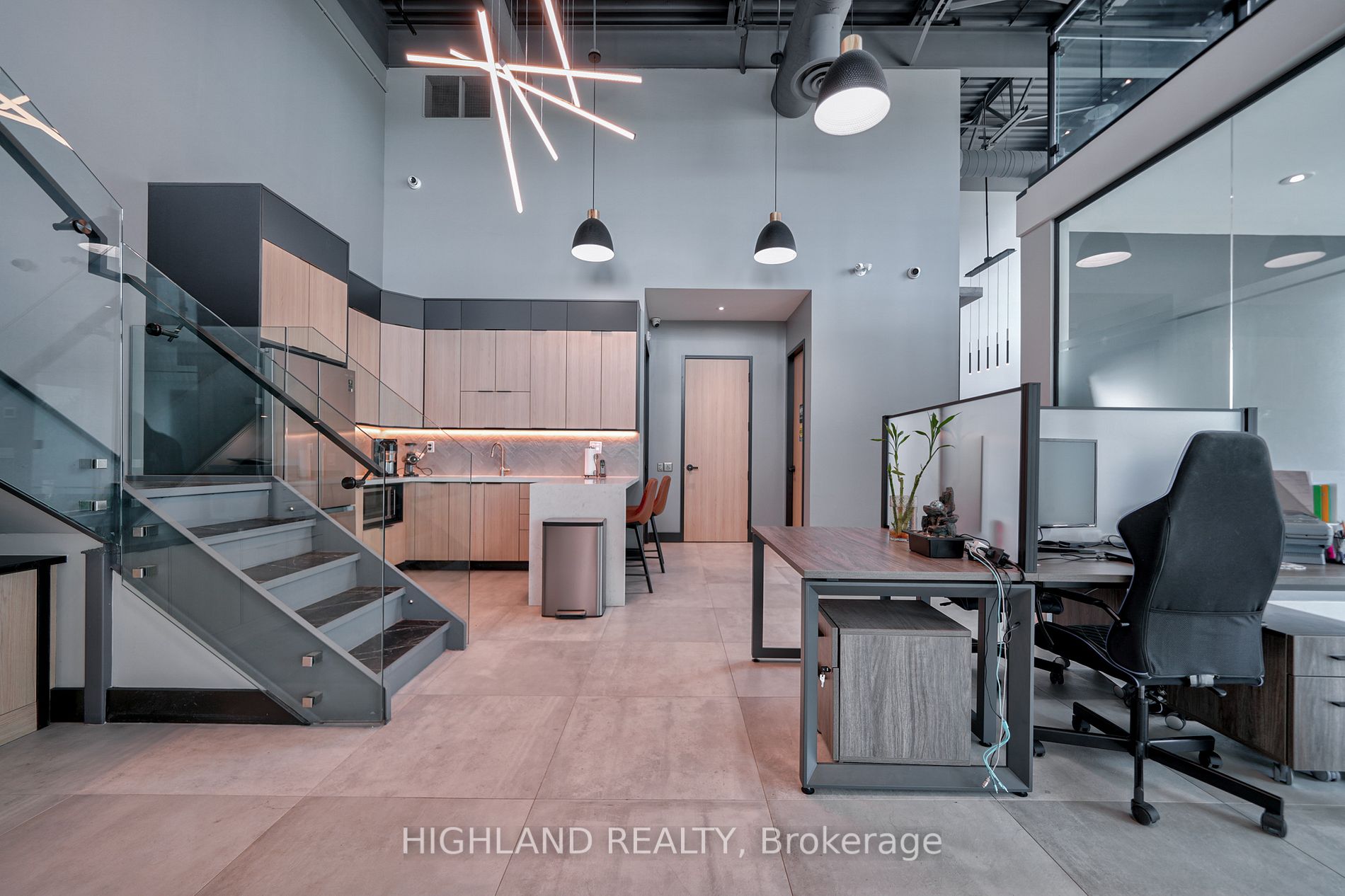 2578 Bristol Circ, #17