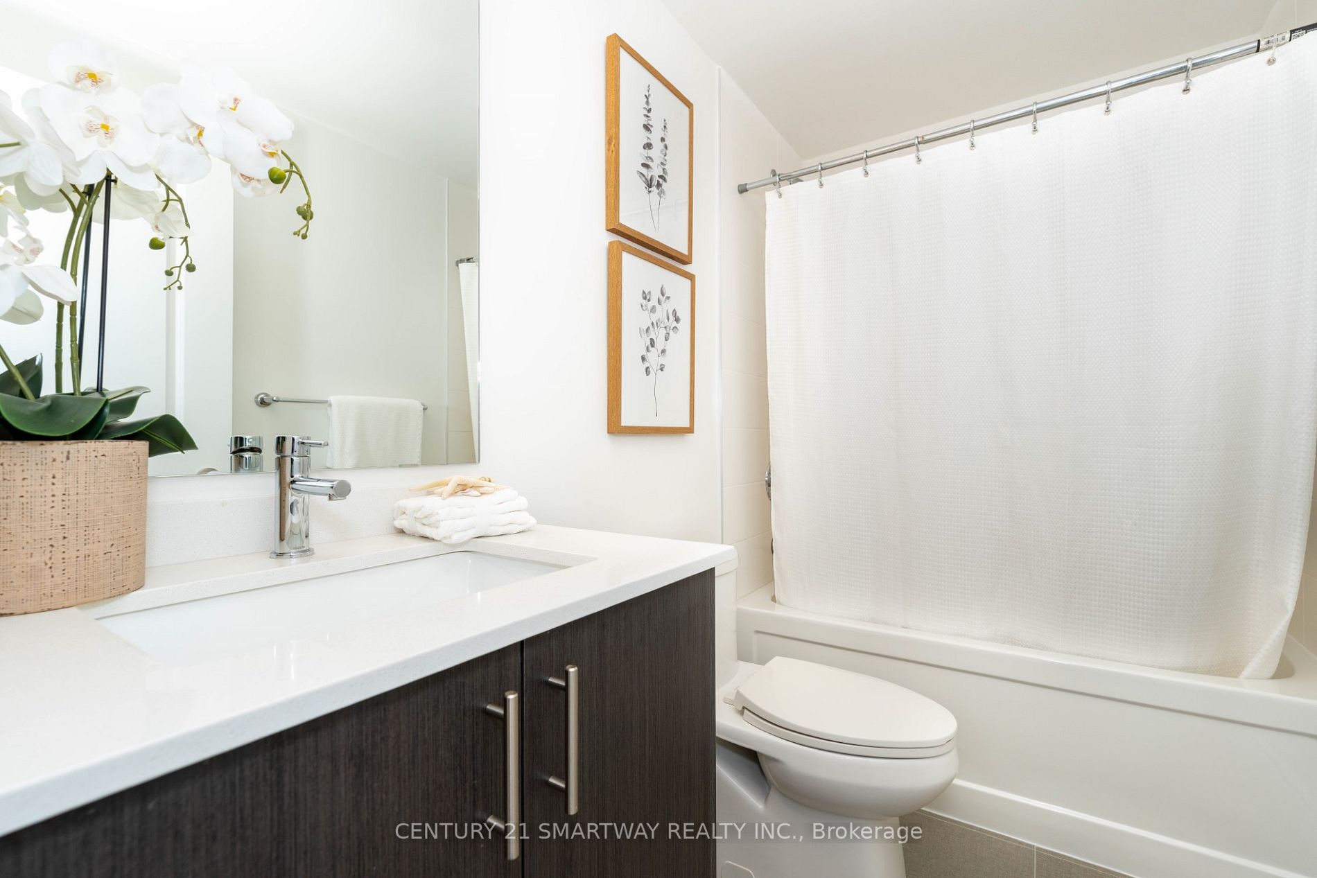 1050 Main Street E, #713